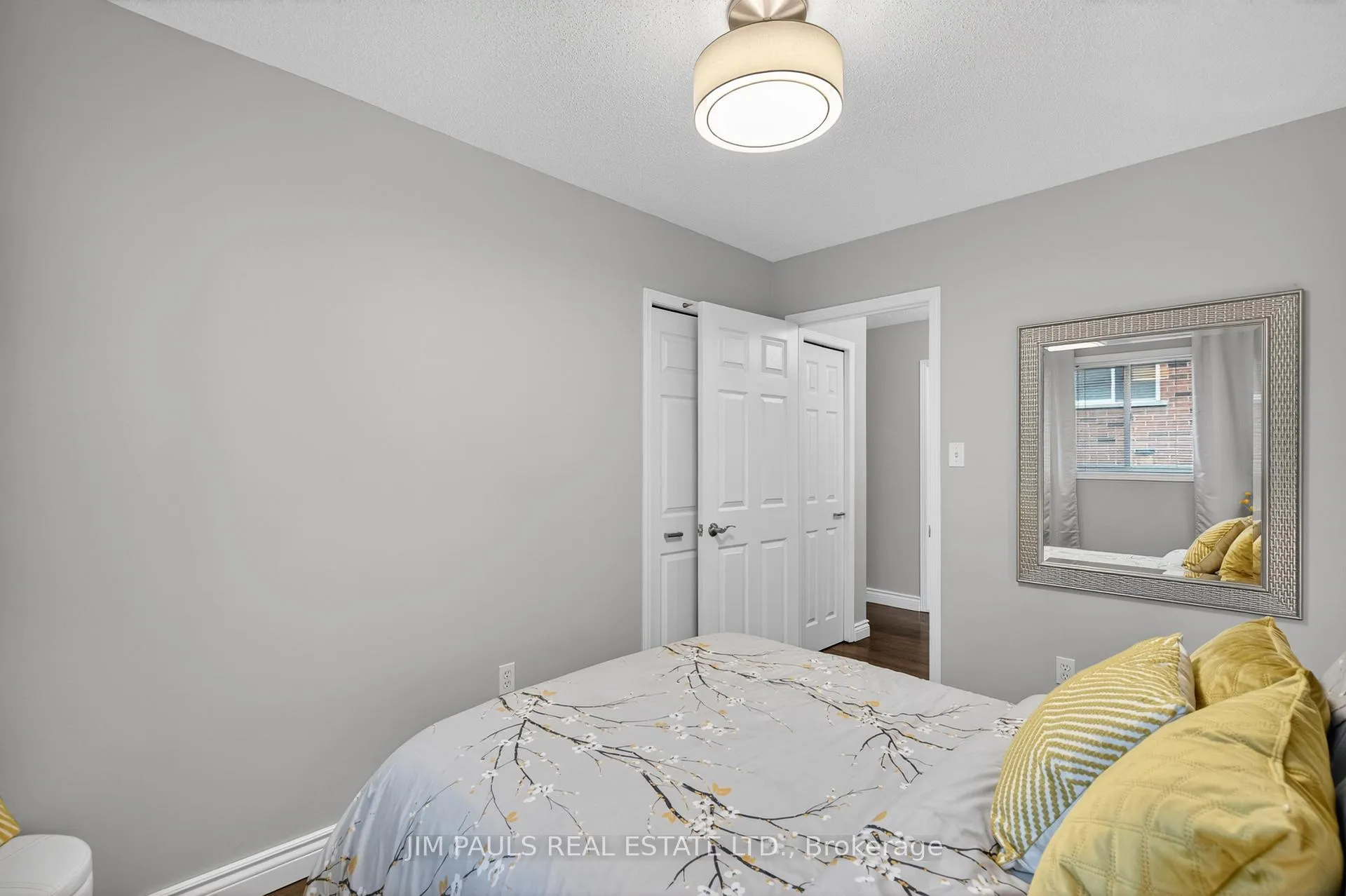 Photo 25 of 802 Upper Horning Road, Hamilton, Gurnett — HOMEH