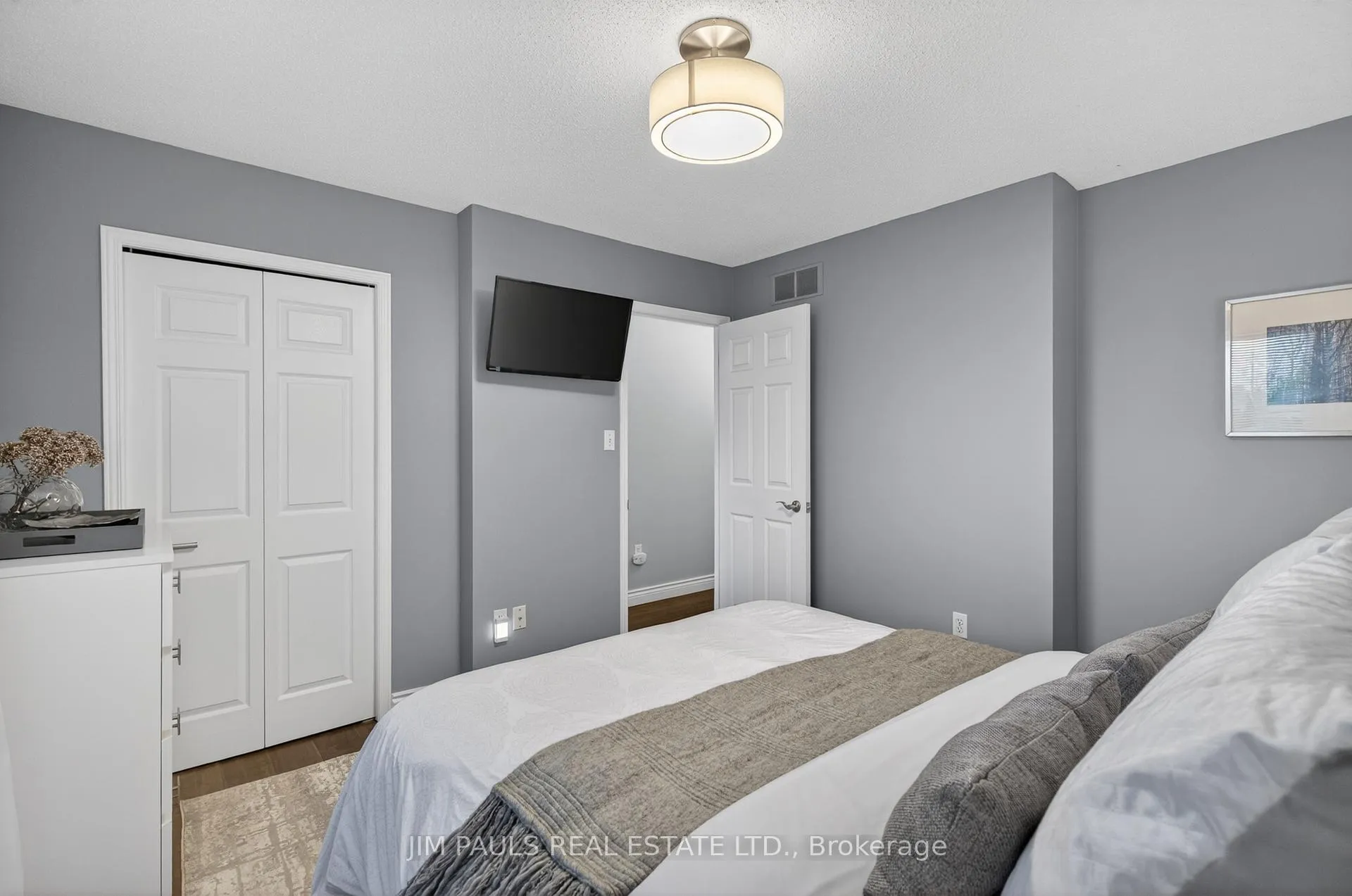 Photo 27 of 802 Upper Horning Road, Hamilton, Gurnett — HOMEH