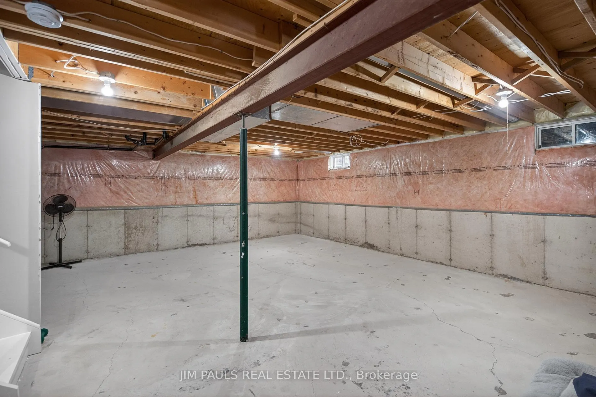 Photo 34 of 802 Upper Horning Road, Hamilton, Gurnett — HOMEH