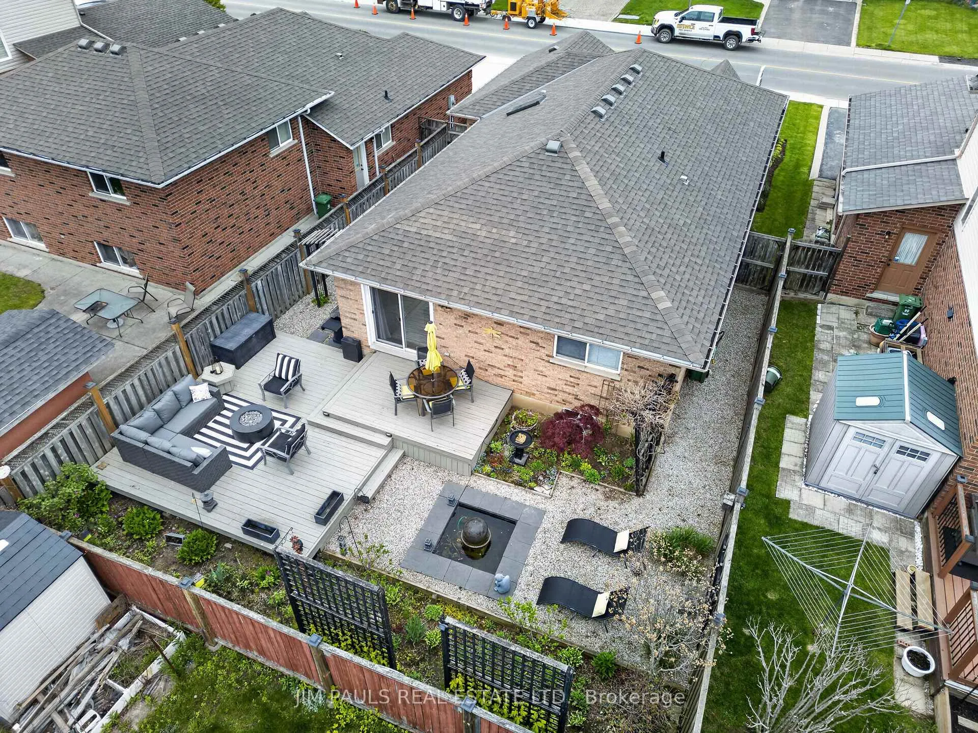 Photo 45 of 802 Upper Horning Road, Hamilton, Gurnett — HOMEH