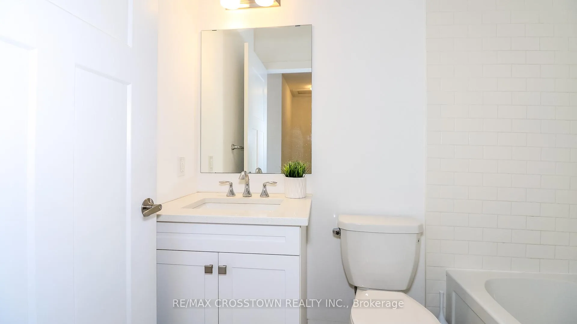 Photo 20 of 3 Julia Crescent, Midland — HOMEH