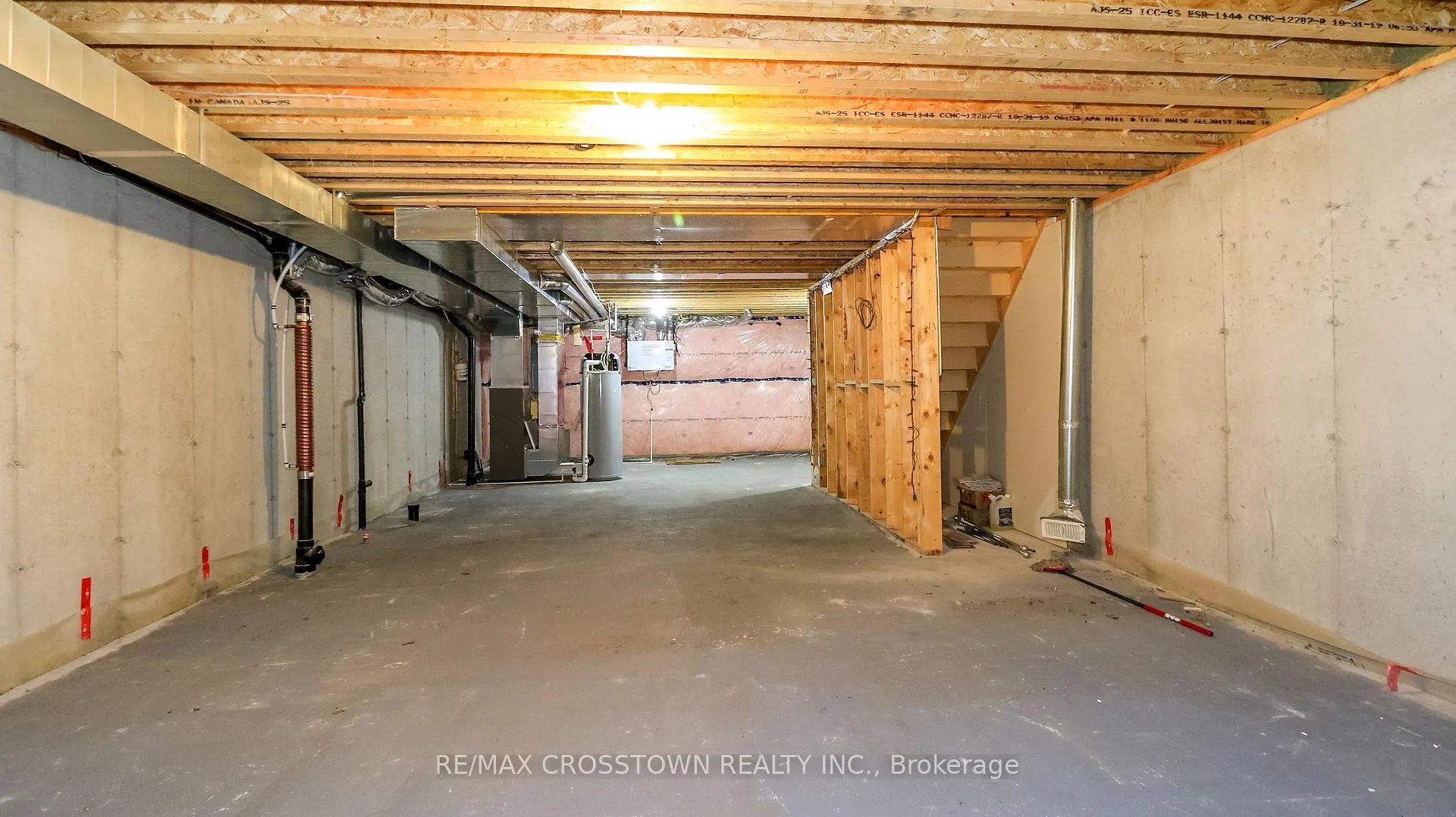 Photo 25 of 3 Julia Crescent, Midland — HOMEH