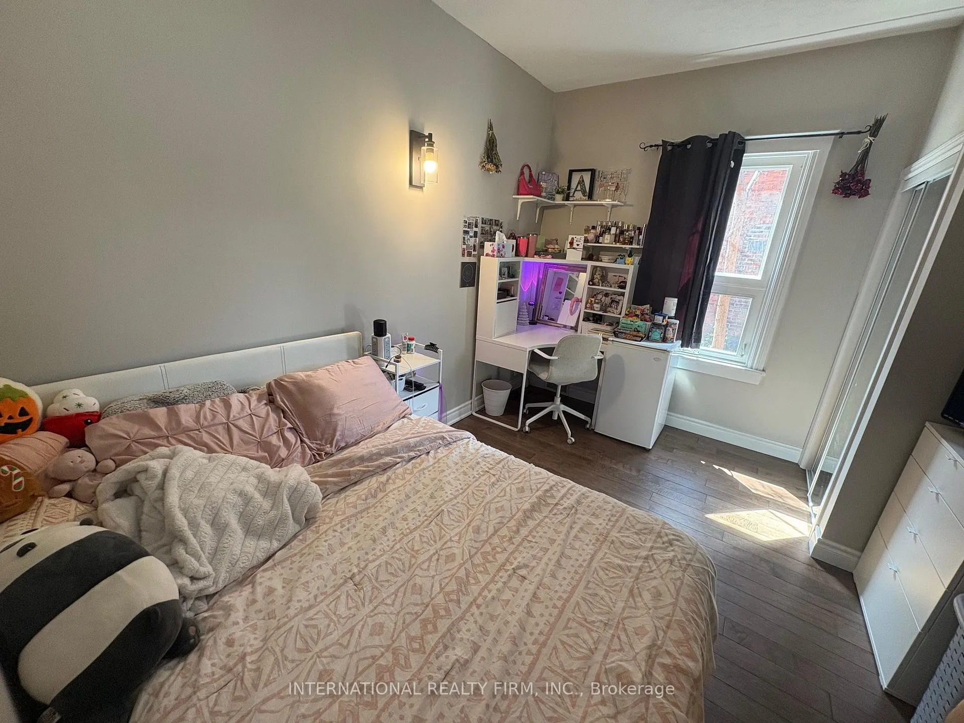 Photo 8 of Unit unit 1, 300 Locke Street S, Hamilton, Kirkendall — HOMEH