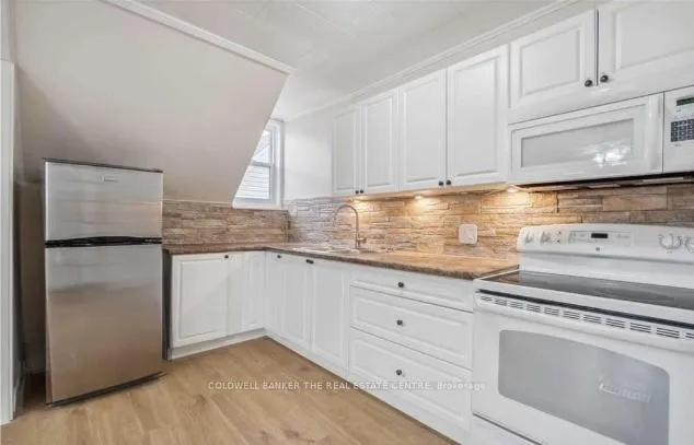 Photo 3 of Unit UPPER, 77 Mohawk Street, Brantford — HOMEH