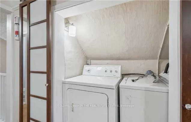 Photo 8 of Unit UPPER, 77 Mohawk Street, Brantford — HOMEH