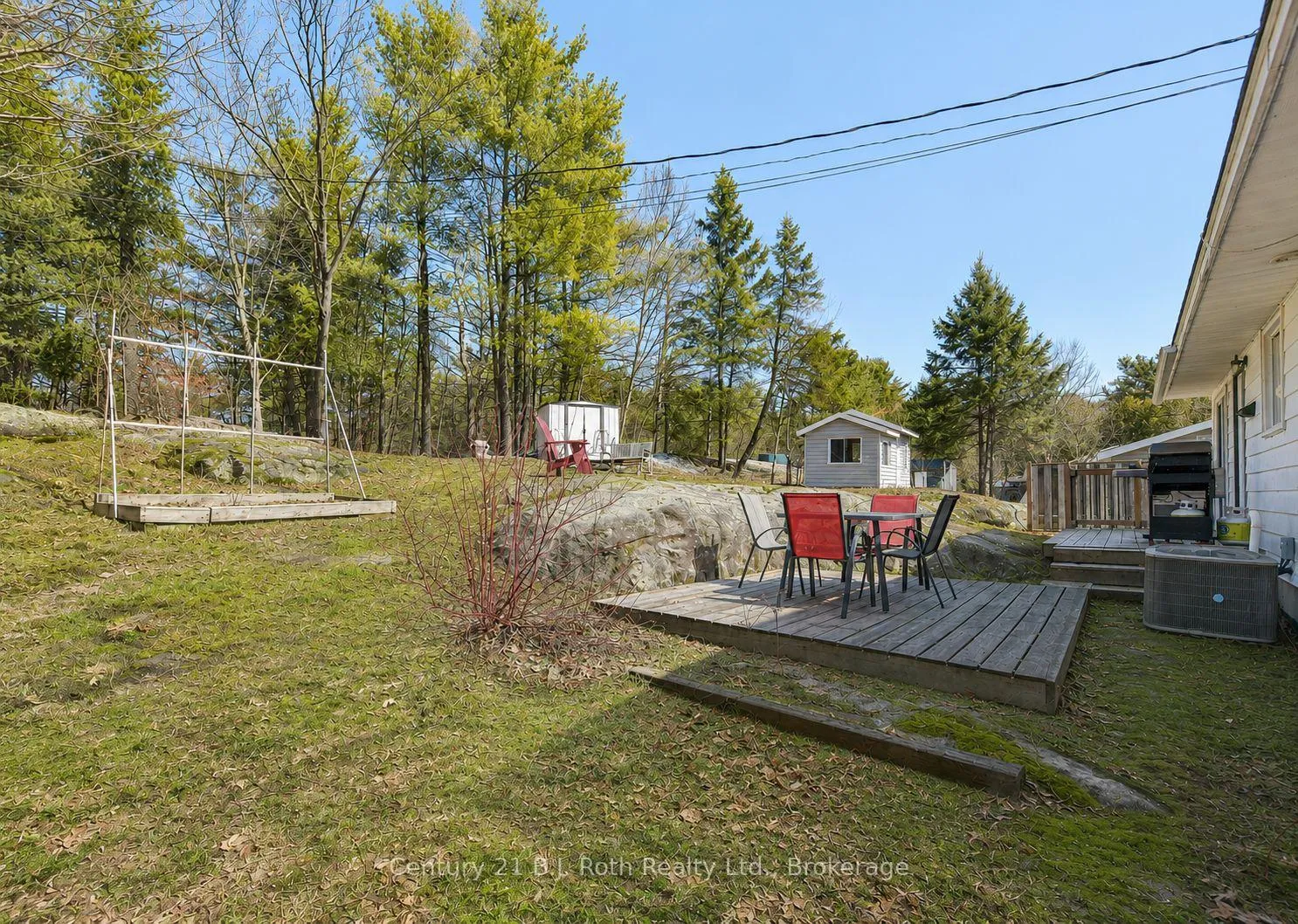 Photo 3 of 620 Pinedale Road, Gravenhurst, Muskoka (S) — HOMEH