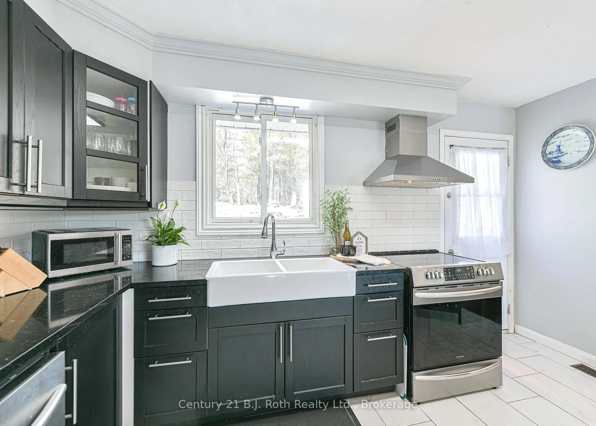 Photo 8 of 620 Pinedale Road, Gravenhurst, Muskoka (S) — HOMEH