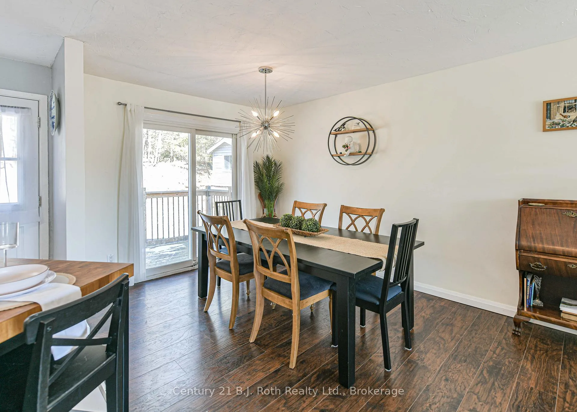 Photo 10 of 620 Pinedale Road, Gravenhurst, Muskoka (S) — HOMEH