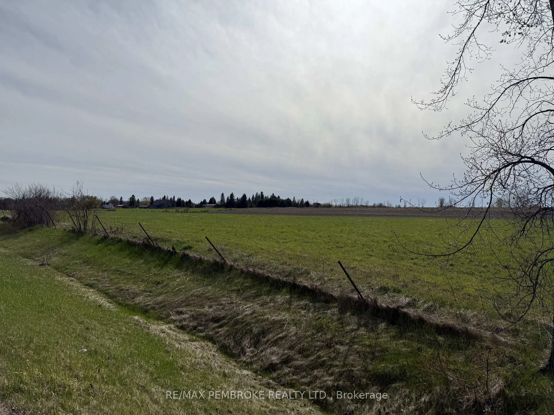 Photo 17 of Lapasse Road, Whitewater Region, Whitewater Region — HOMEH