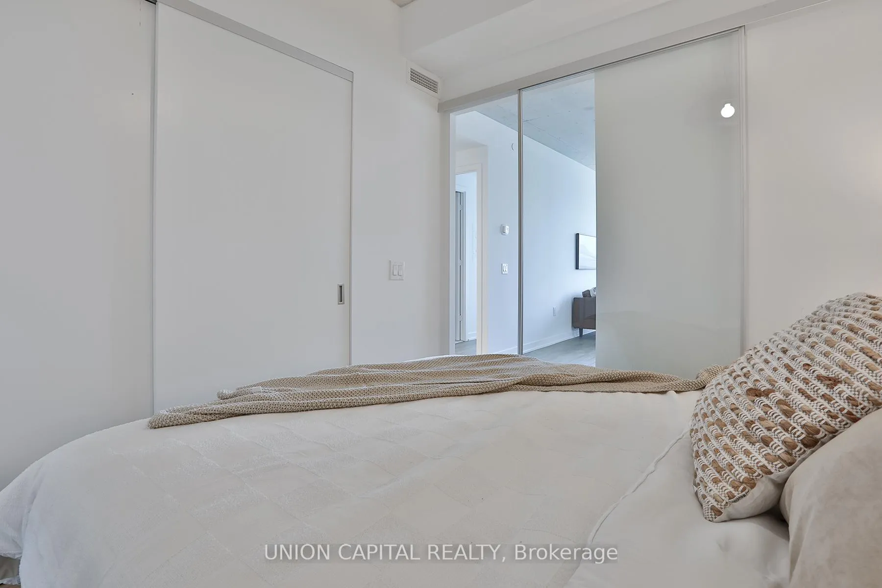 Photo 25 of Unit 402, 195 McCaul Street, Toronto, Kensington-Chinatown — HOMEH