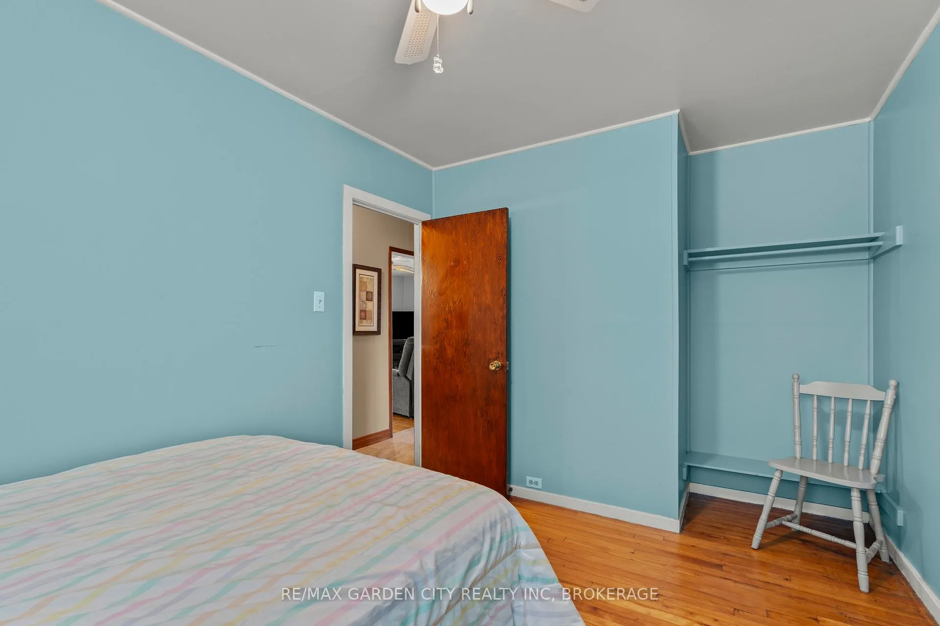 Photo 11 of 11 Lincoln Avenue, St. Catharines, Oakdale — HOMEH