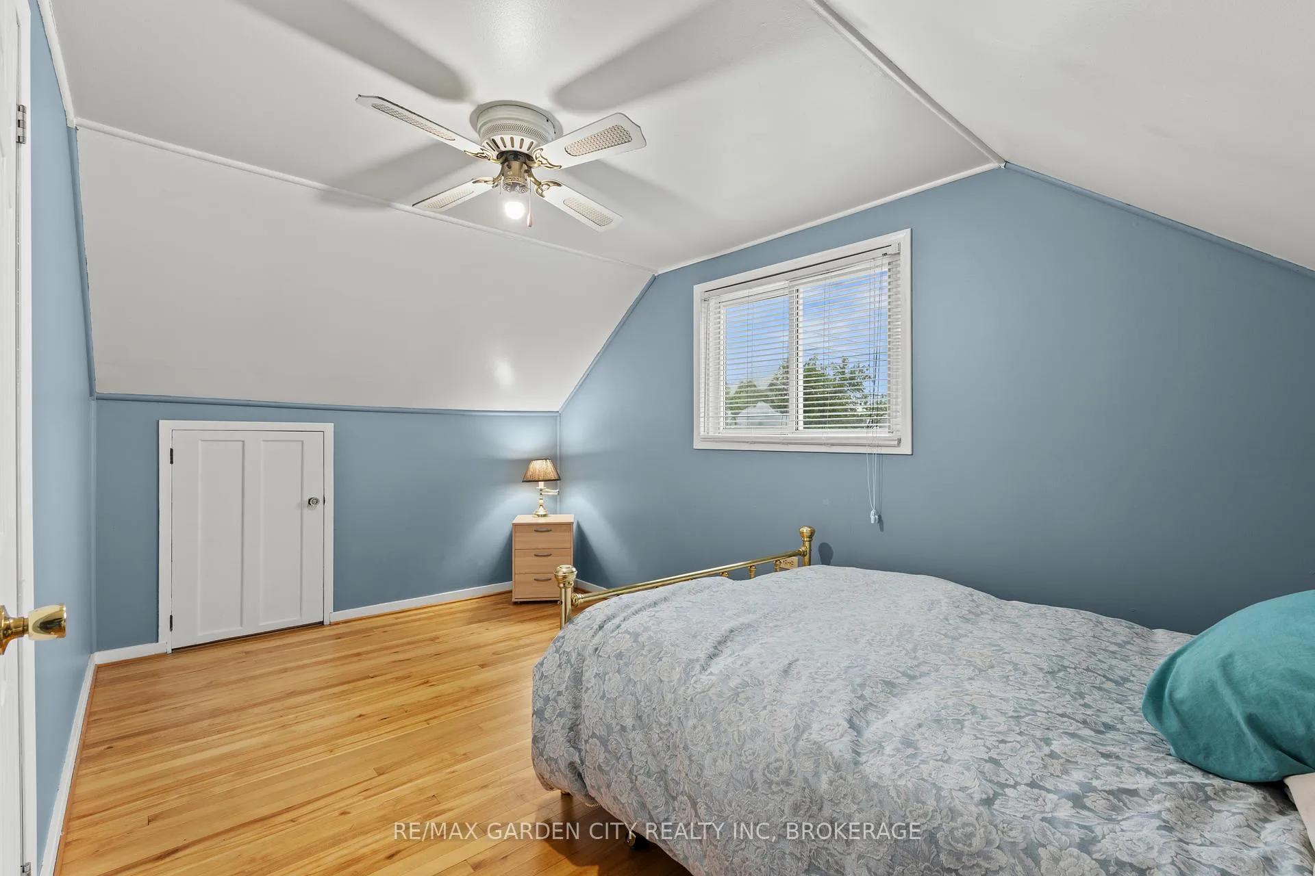 Photo 20 of 11 Lincoln Avenue, St. Catharines, Oakdale — HOMEH