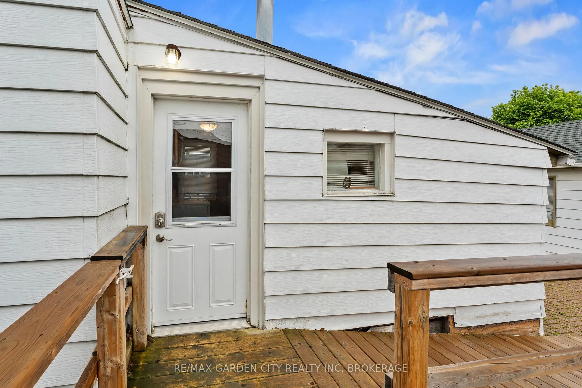Photo 25 of 11 Lincoln Avenue, St. Catharines, Oakdale — HOMEH