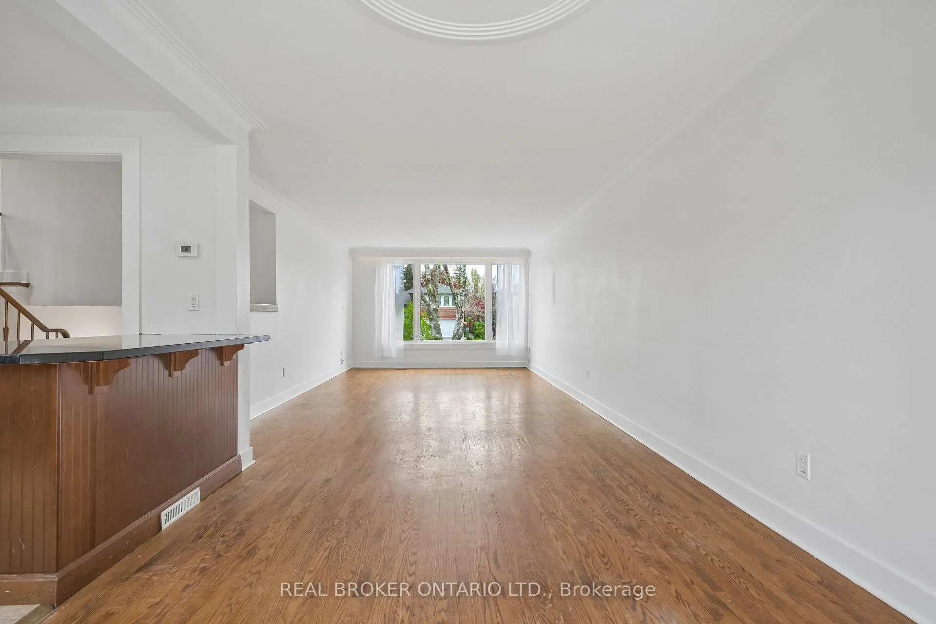 Photo 9 of 77 Norgrove Crescent, Etobicoke, Willowridge-Martingrove-Richview — HOMEH