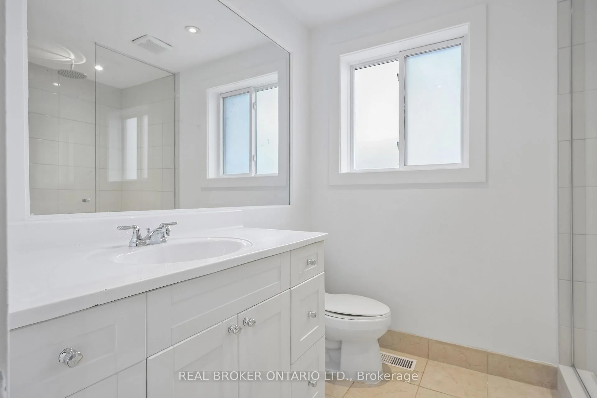 Photo 17 of 77 Norgrove Crescent, Etobicoke, Willowridge-Martingrove-Richview — HOMEH