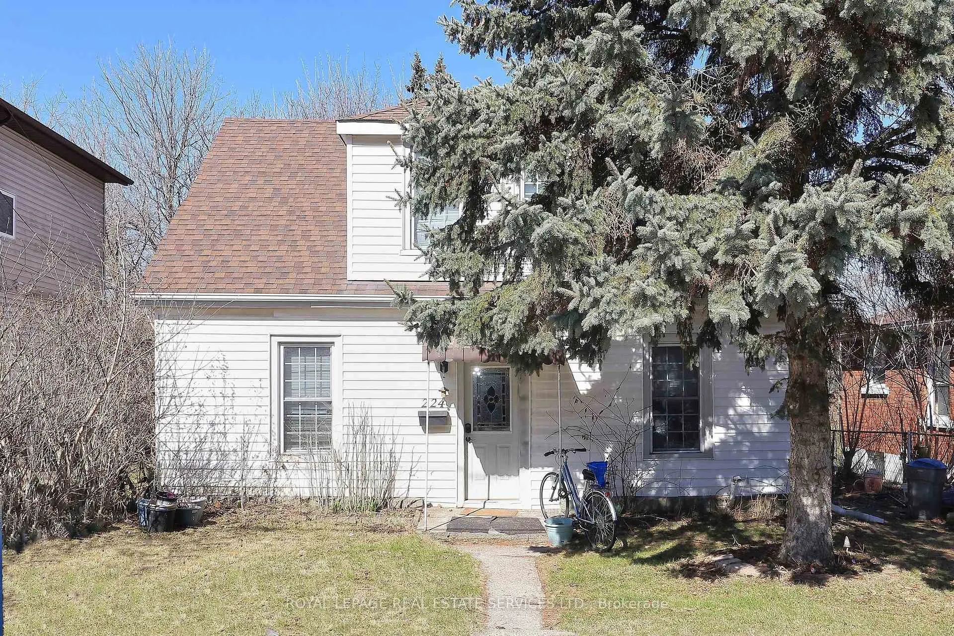 Photo 1 of 224 Broadway Avenue, Hamilton, Ainslie Wood — HOMEH
