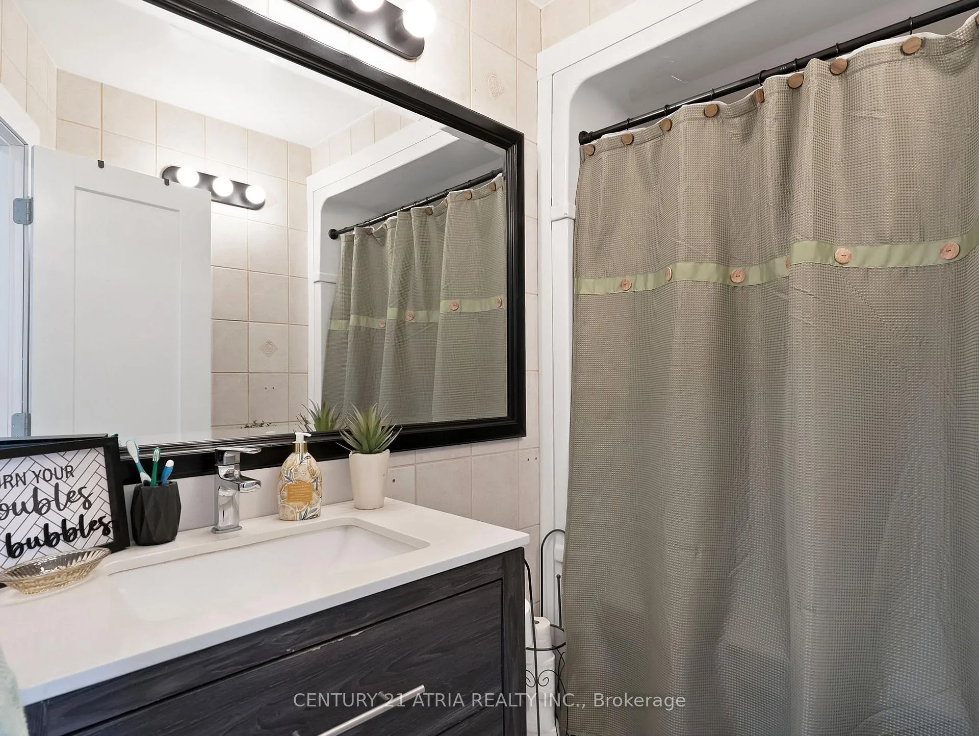 Photo 22 of 6552 Yonge Street, Innisfil, Rural Innisfil — HOMEH