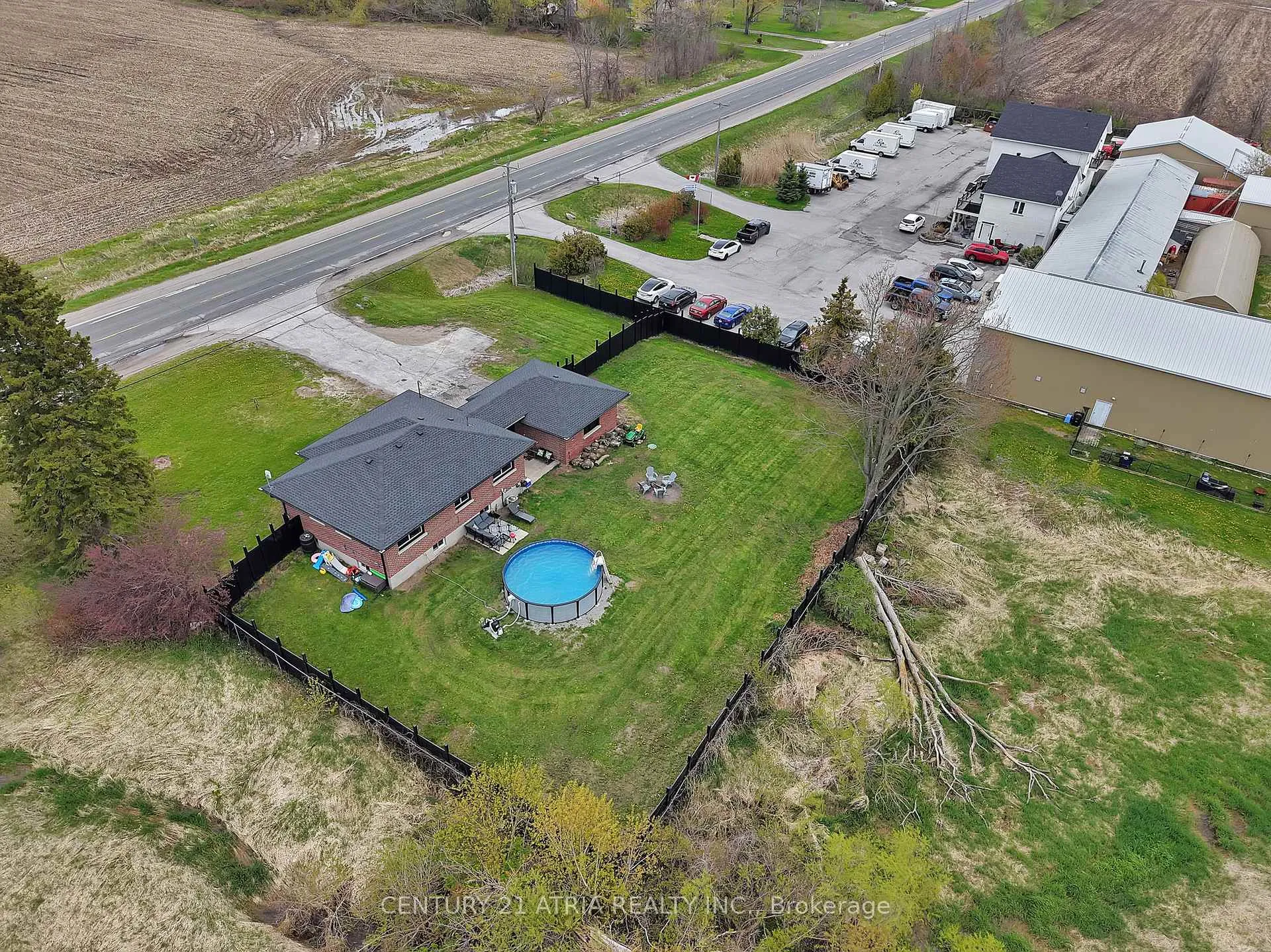 Photo 35 of 6552 Yonge Street, Innisfil, Rural Innisfil — HOMEH