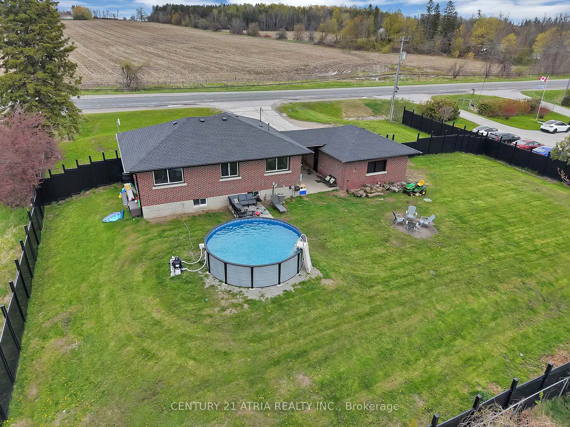 Photo 37 of 6552 Yonge Street, Innisfil, Rural Innisfil — HOMEH
