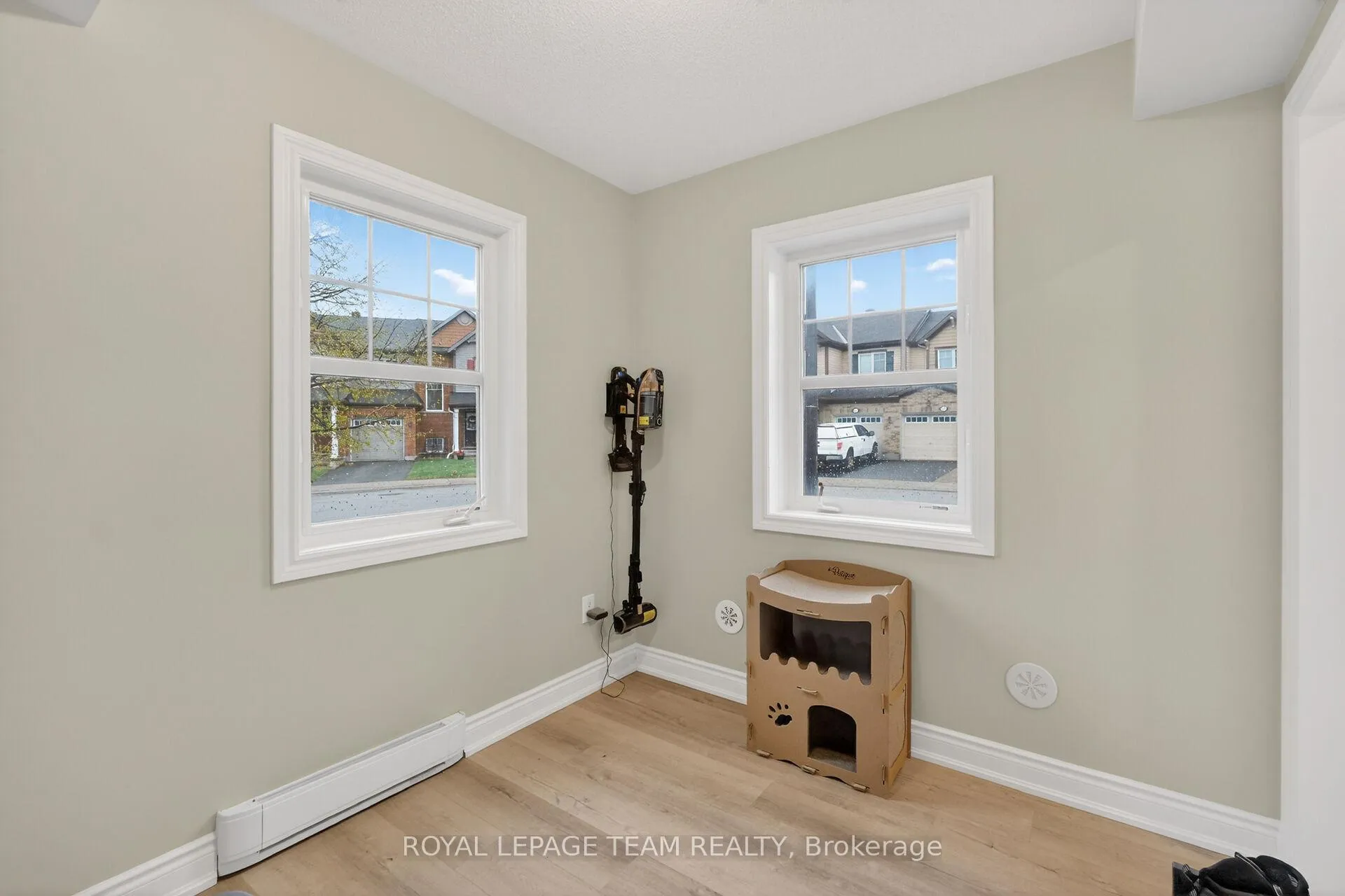 Photo 12 of 216 Cayman Road, Ottawa, Stittsville (North) — HOMEH
