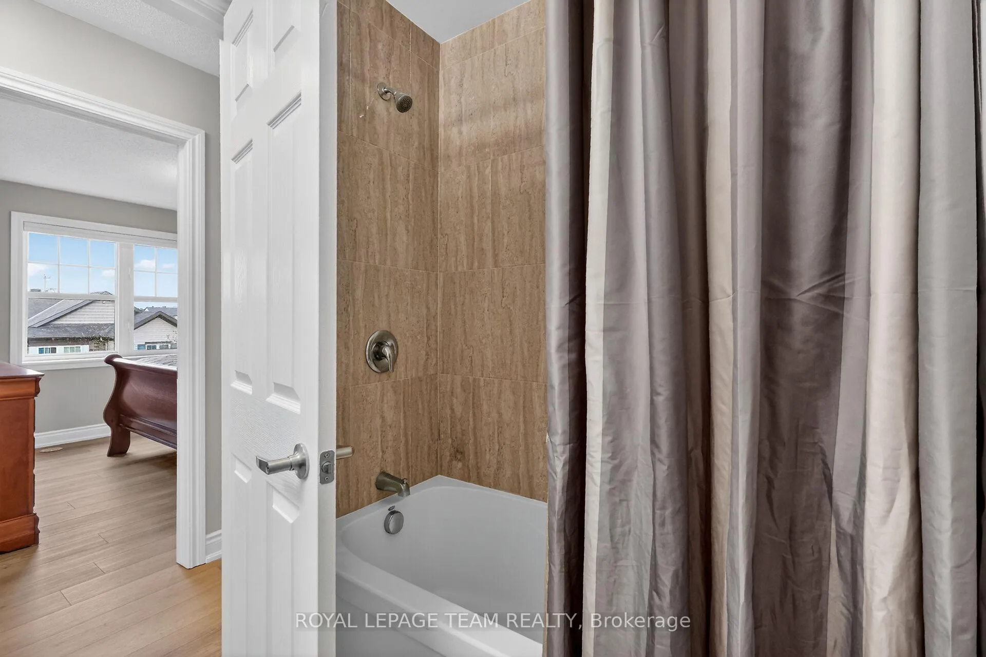 Photo 36 of 216 Cayman Road, Ottawa, Stittsville (North) — HOMEH