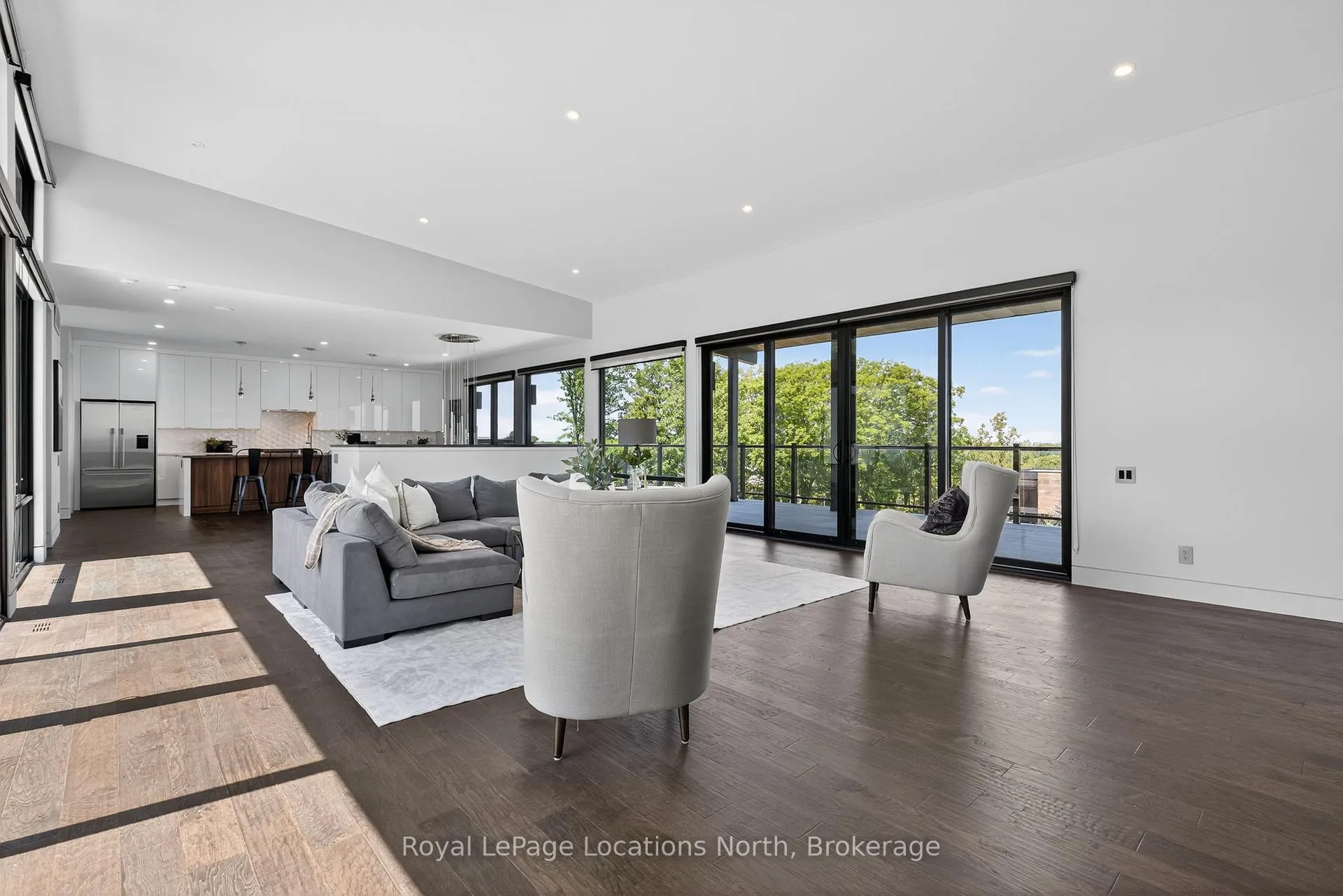 Photo 4 of 116 Courchevel Crescent, Blue Mountains — HOMEH