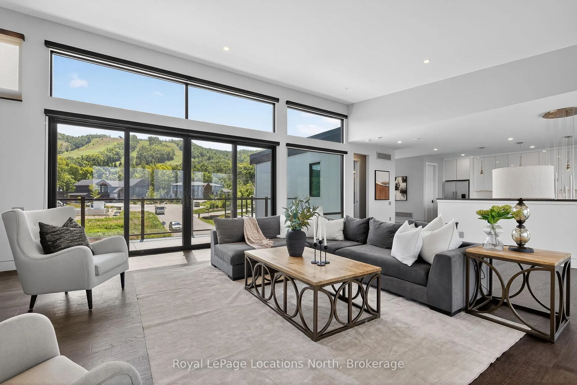 Photo 6 of 116 Courchevel Crescent, Blue Mountains — HOMEH