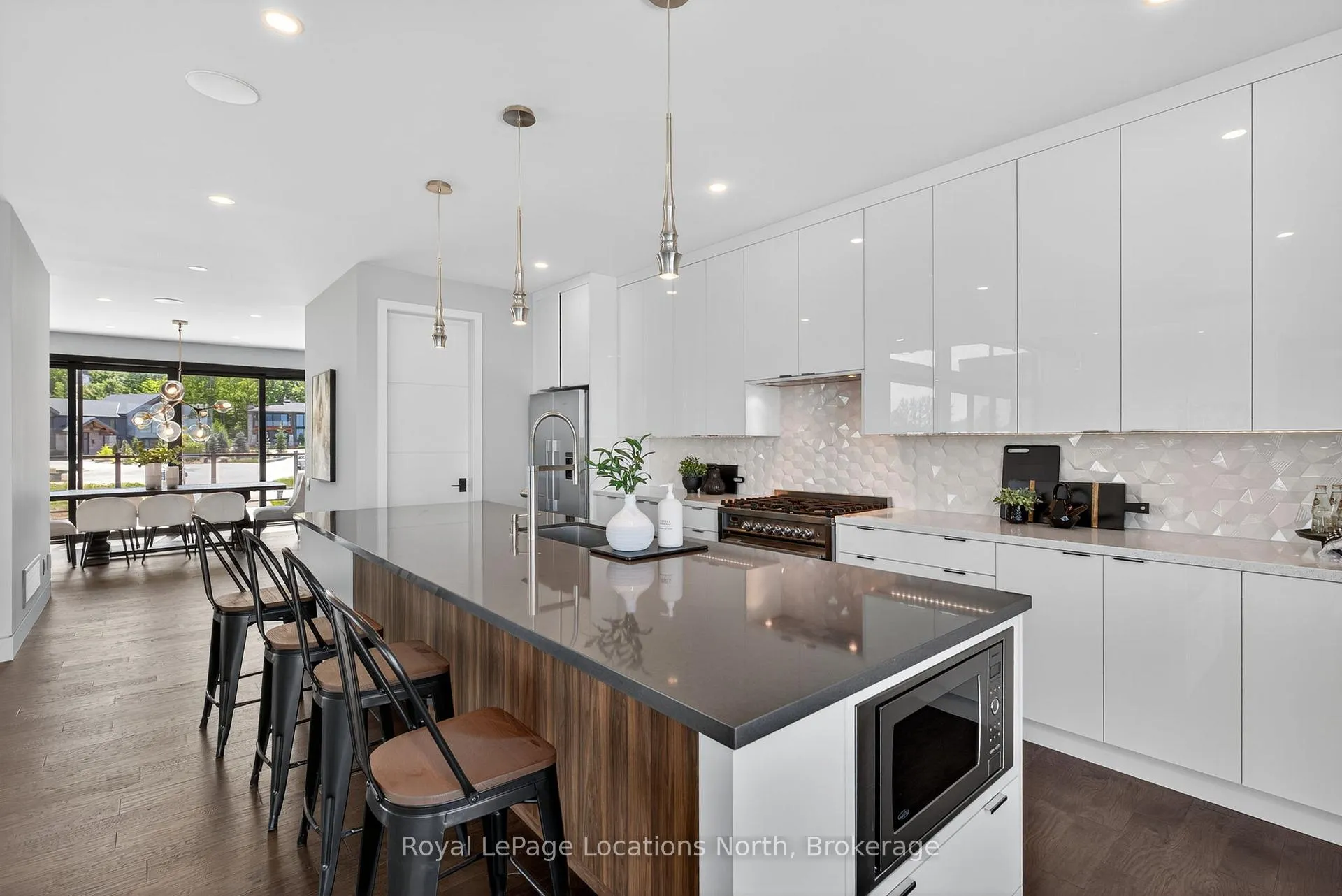 Photo 15 of 116 Courchevel Crescent, Blue Mountains — HOMEH