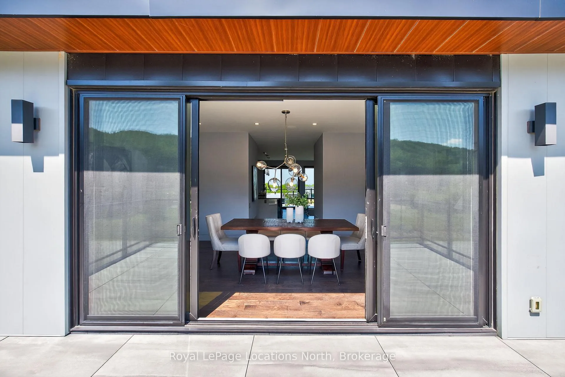 Photo 18 of 116 Courchevel Crescent, Blue Mountains — HOMEH