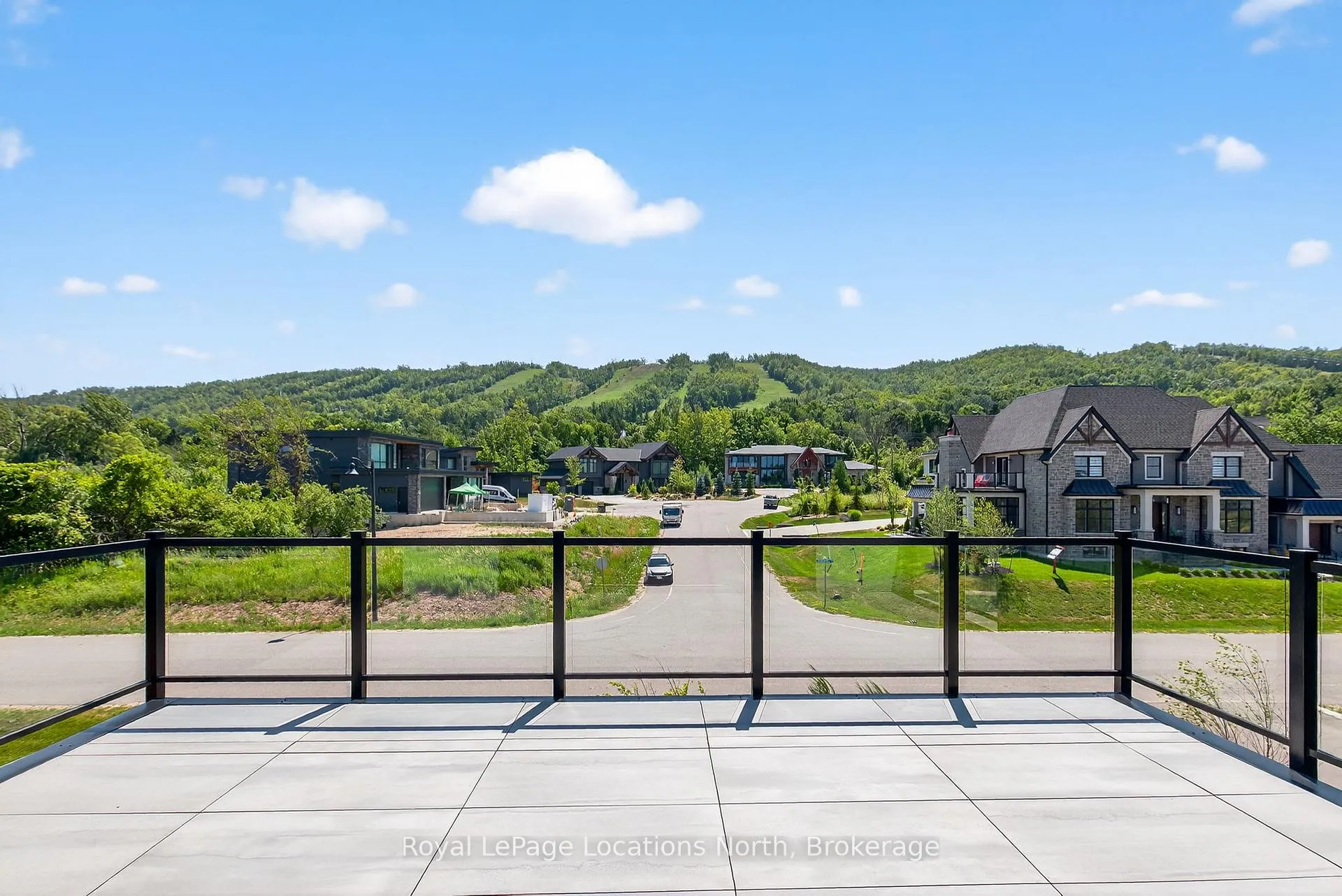 Photo 20 of 116 Courchevel Crescent, Blue Mountains — HOMEH