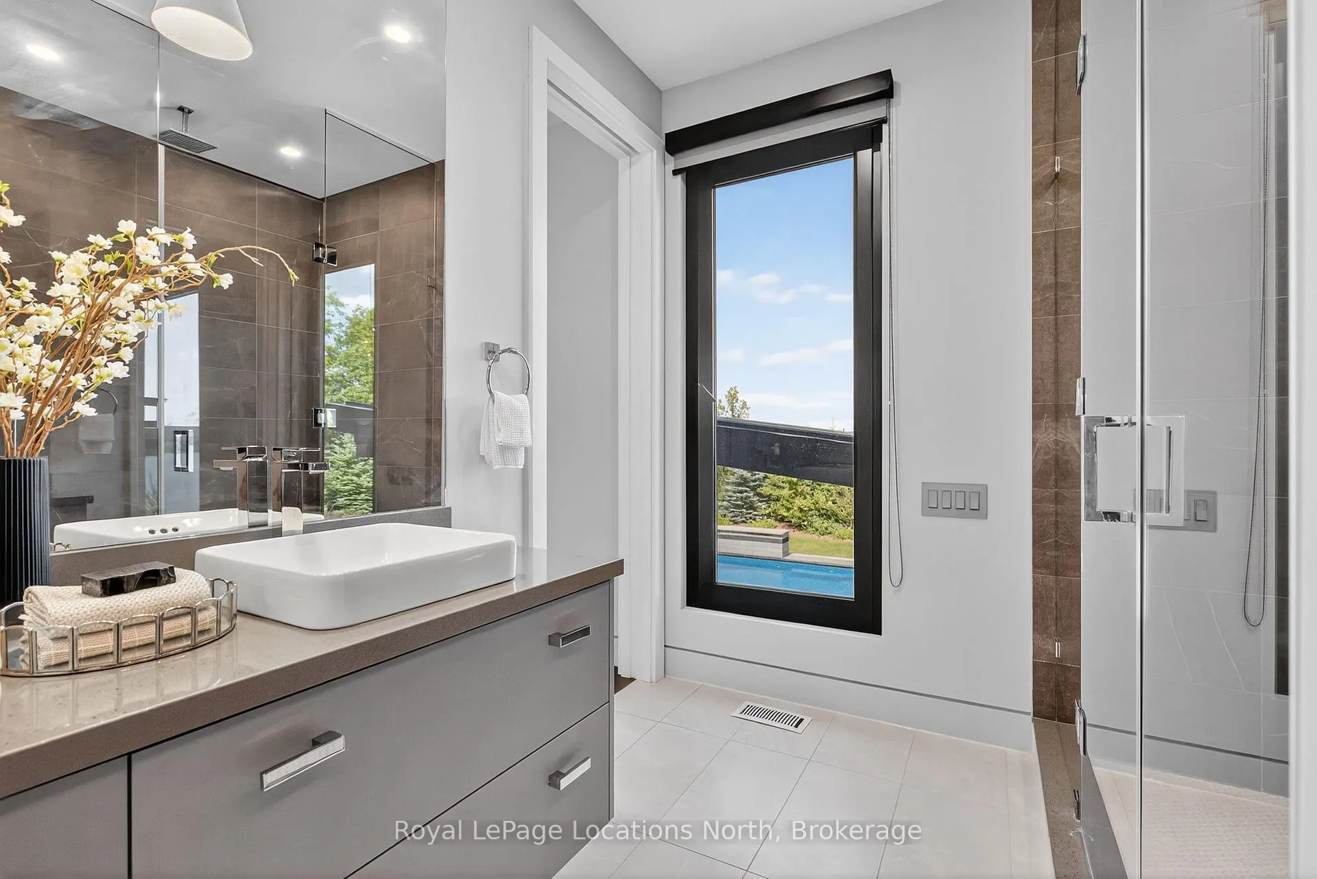 Photo 25 of 116 Courchevel Crescent, Blue Mountains — HOMEH
