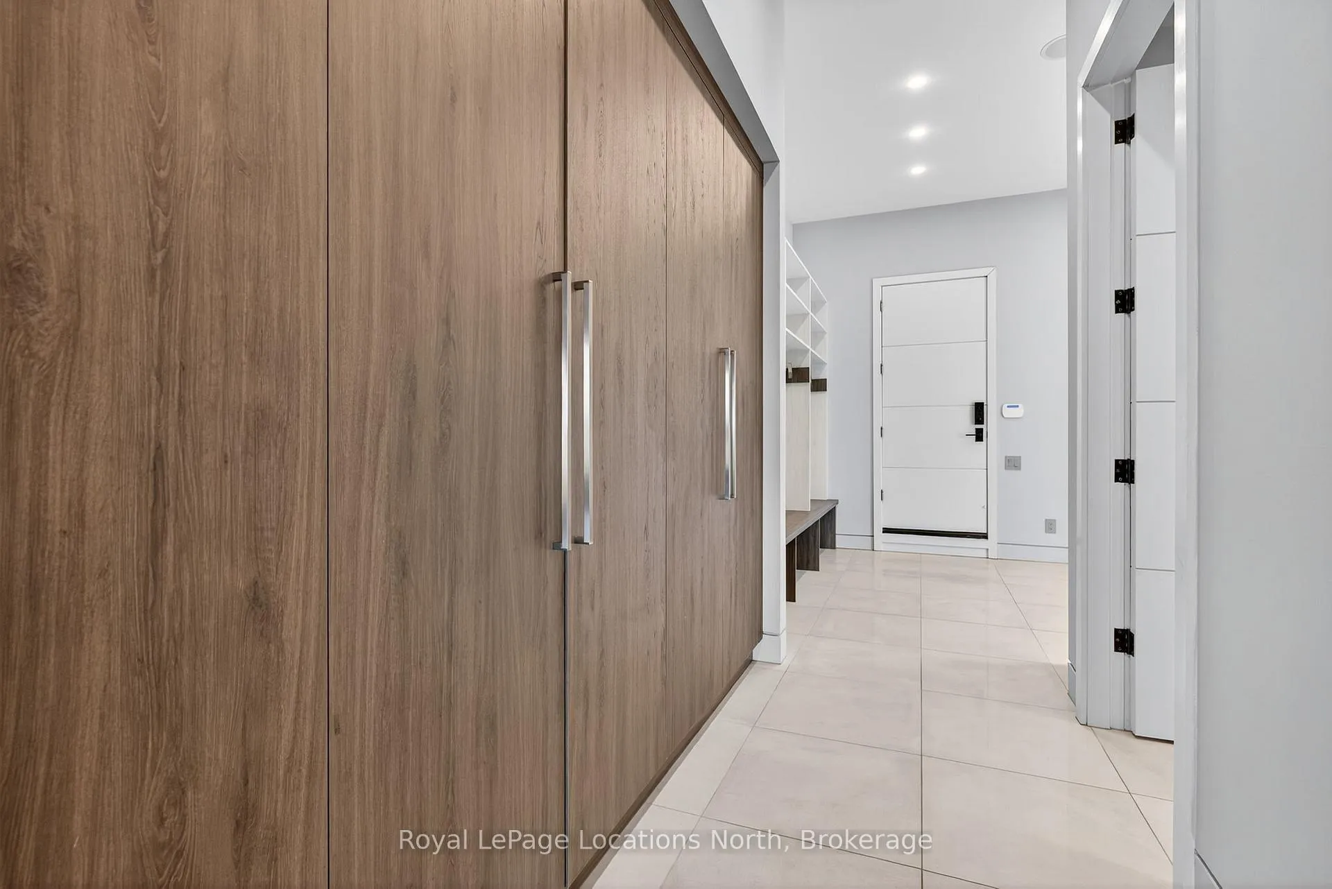 Photo 26 of 116 Courchevel Crescent, Blue Mountains — HOMEH