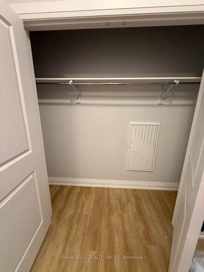 Photo 9 of Unit Unit 201, 60 Donald Street, Barrie, Queen's Park — HOMEH