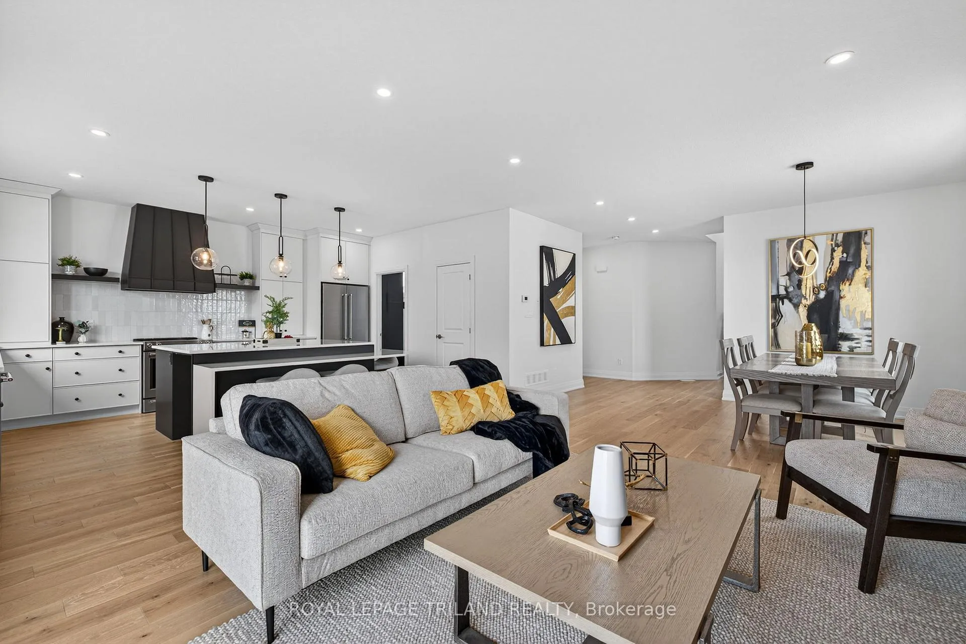 Photo 25 of 35 Allister Drive, Middlesex Centre, Kilworth — HOMEH