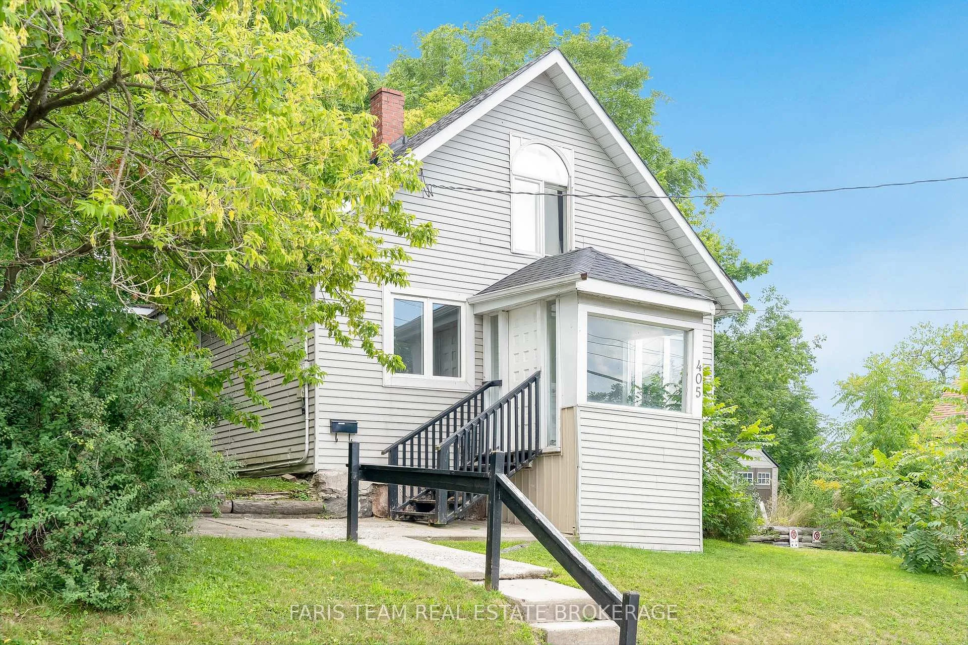 Photo 2 of Unit 2, 405 Bay Street, Midland — HOMEH