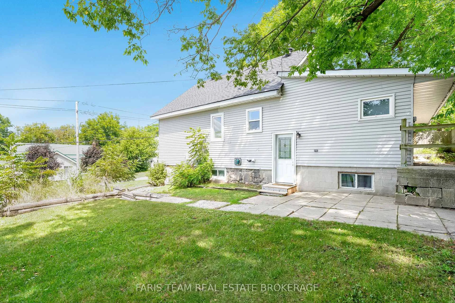 Photo 3 of Unit 2, 405 Bay Street, Midland — HOMEH