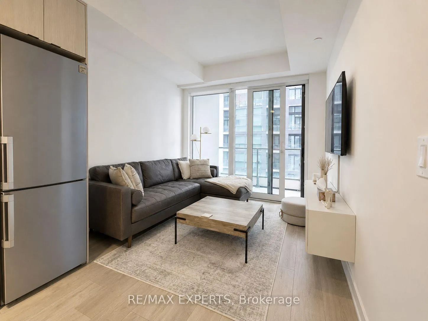 Photo 2 of Unit 942, 121 Lower Sherbourne Street, Toronto, Moss Park — HOMEH