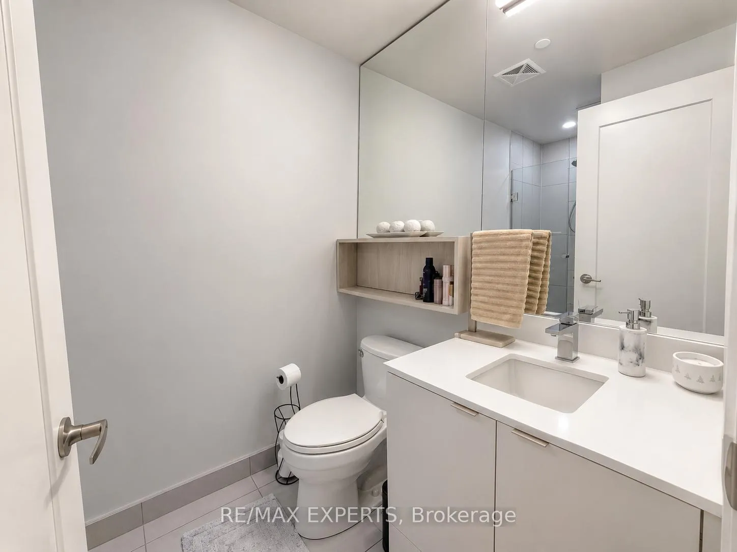 Photo 7 of Unit 942, 121 Lower Sherbourne Street, Toronto, Moss Park — HOMEH
