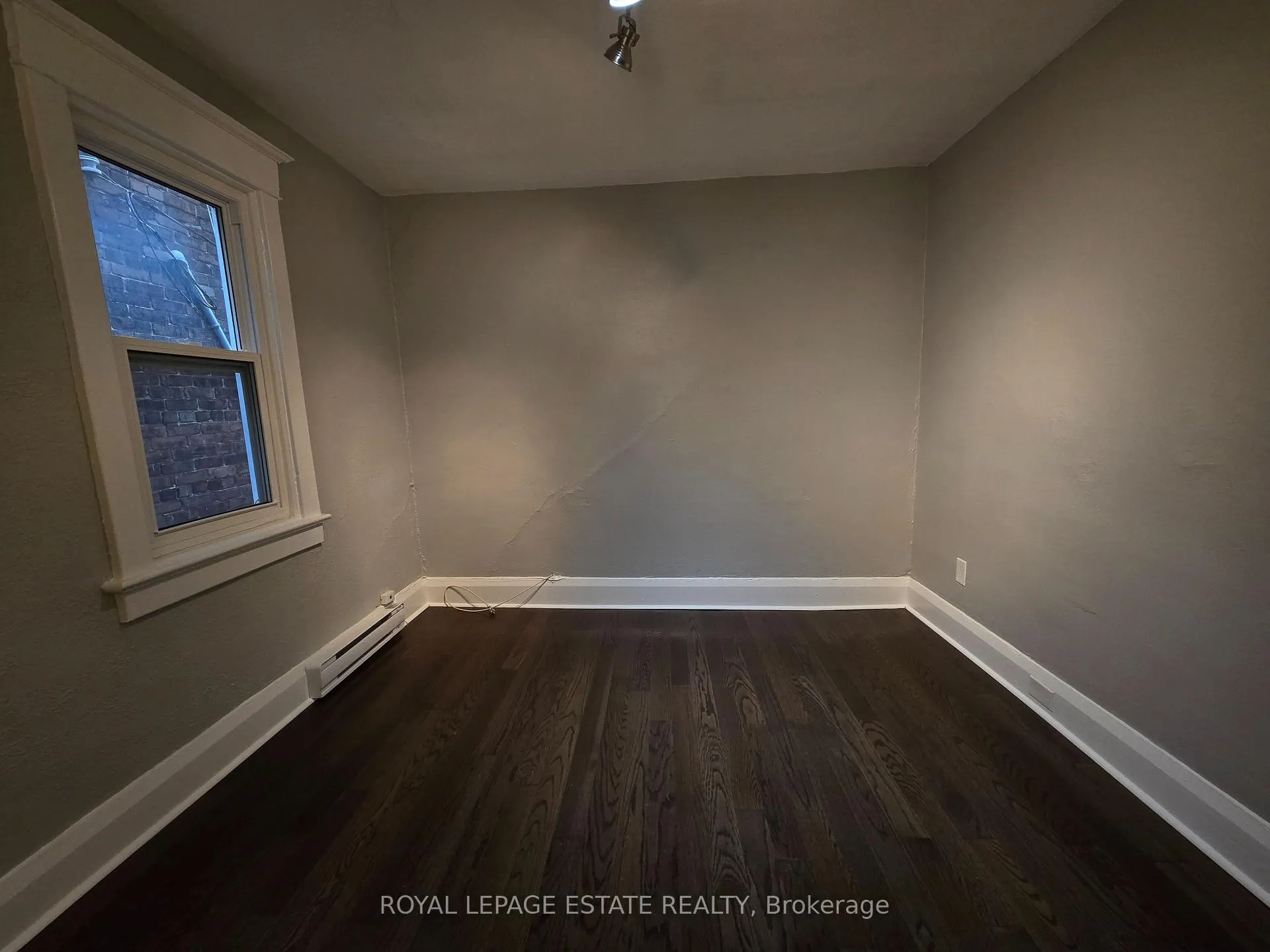 Photo 17 of Unit Upper Level, 265 Willow Avenue, Toronto, The Beaches — HOMEH