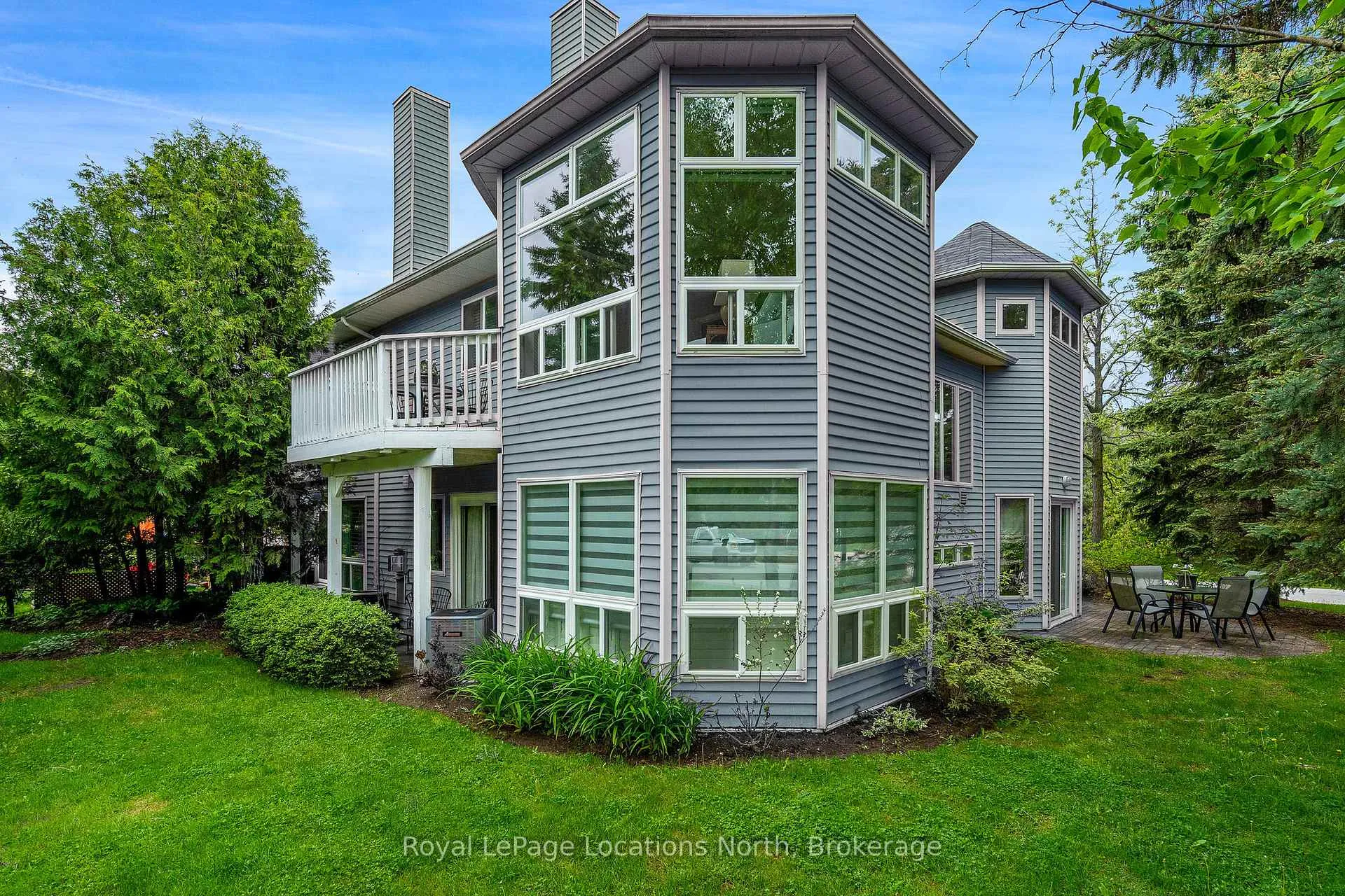 Photo 3 of 166 Fairway Crescent, Collingwood — HOMEH