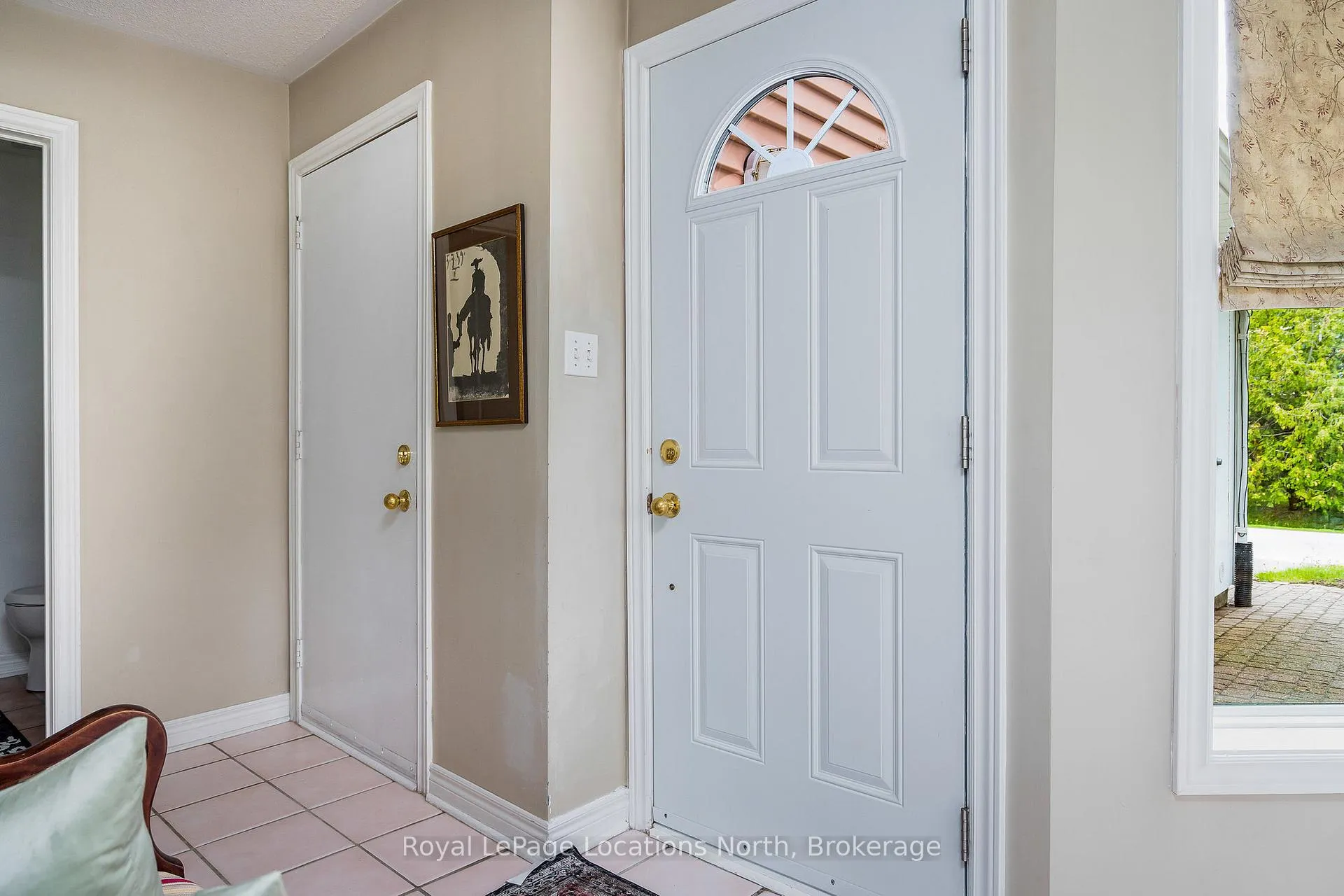 Photo 5 of 166 Fairway Crescent, Collingwood — HOMEH
