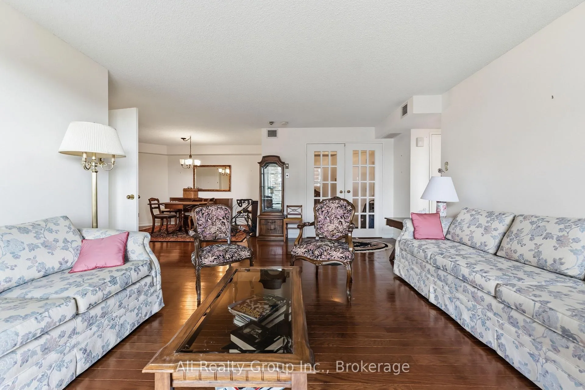 Photo 7 of Unit 610, 1705 Playfair Drive, Ottawa, Playfair Park — HOMEH
