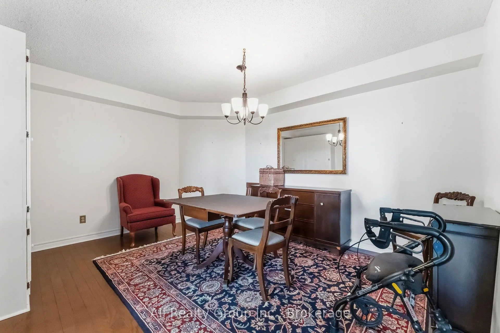Photo 9 of Unit 610, 1705 Playfair Drive, Ottawa, Playfair Park — HOMEH