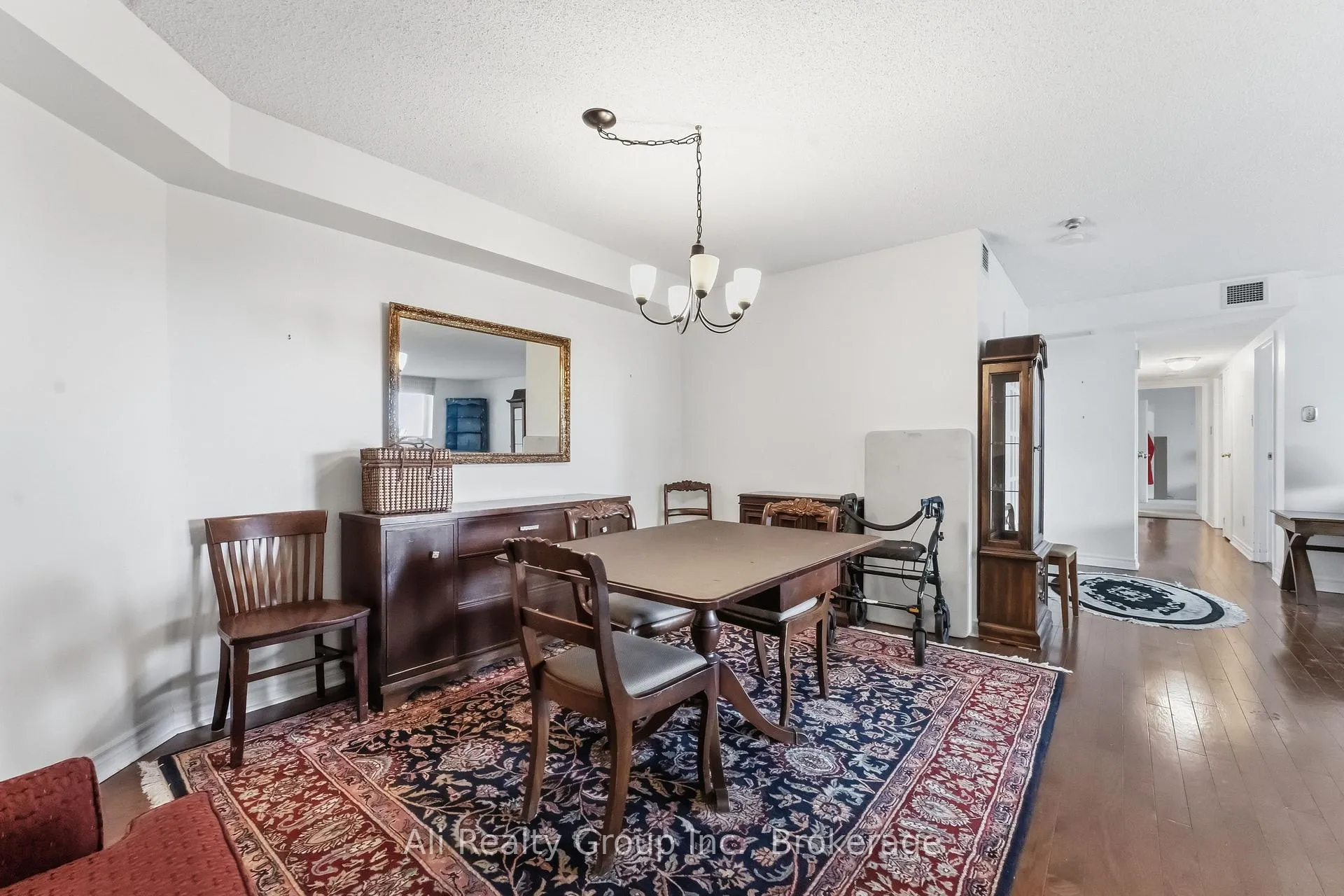 Photo 10 of Unit 610, 1705 Playfair Drive, Ottawa, Playfair Park — HOMEH