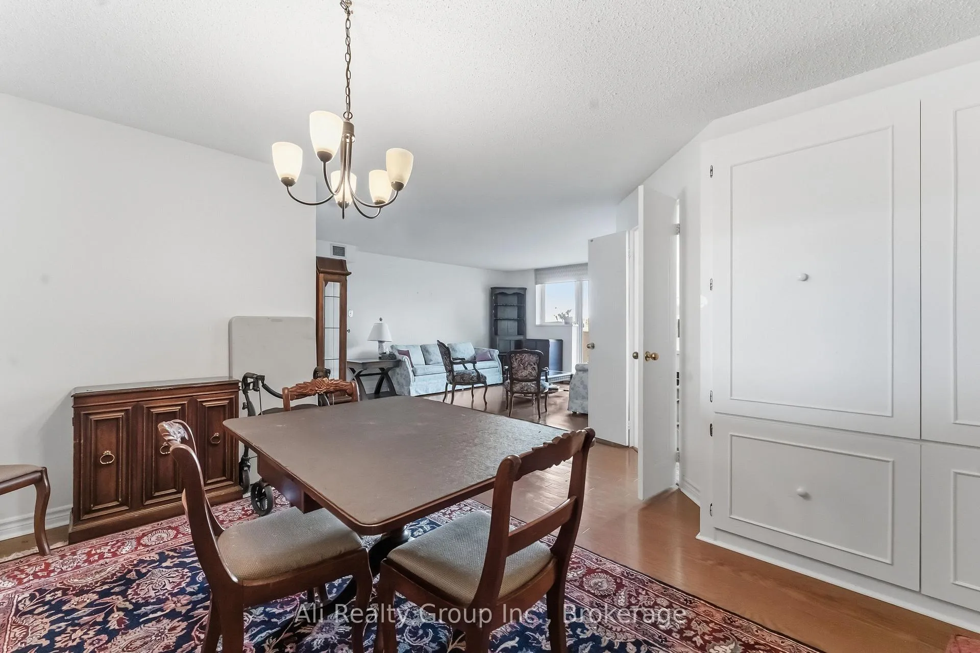 Photo 11 of Unit 610, 1705 Playfair Drive, Ottawa, Playfair Park — HOMEH