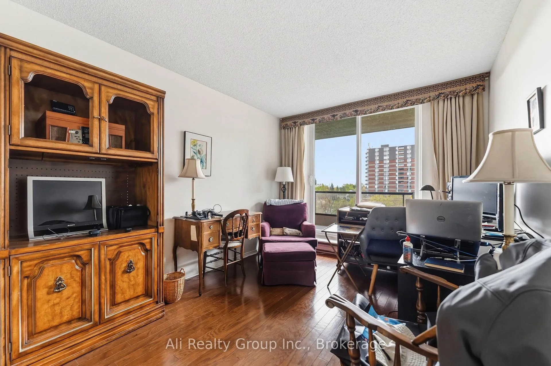 Photo 16 of Unit 610, 1705 Playfair Drive, Ottawa, Playfair Park — HOMEH
