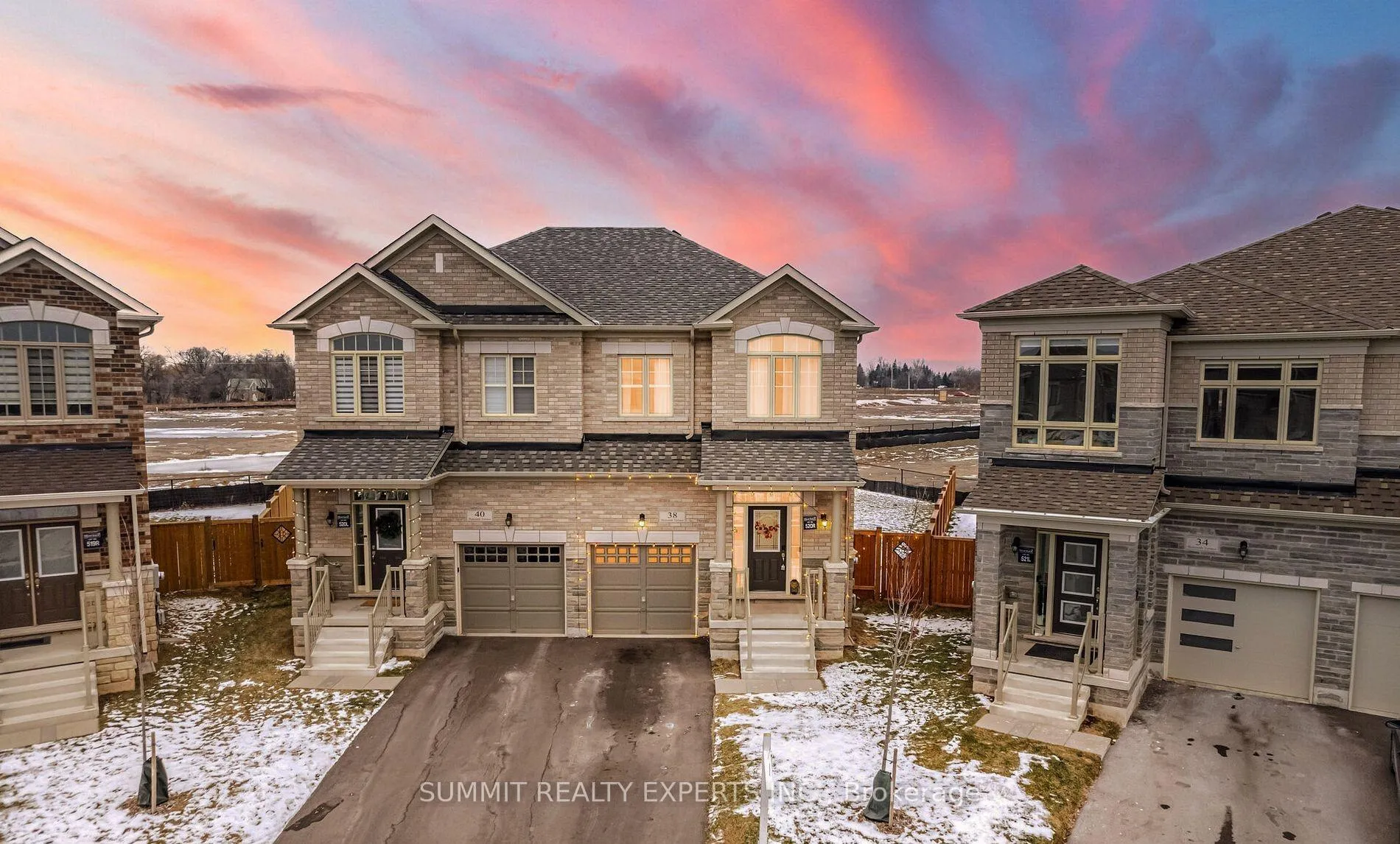 Photo 1 of 38 Holcomb Terrace E, Hamilton, Waterdown — HOMEH