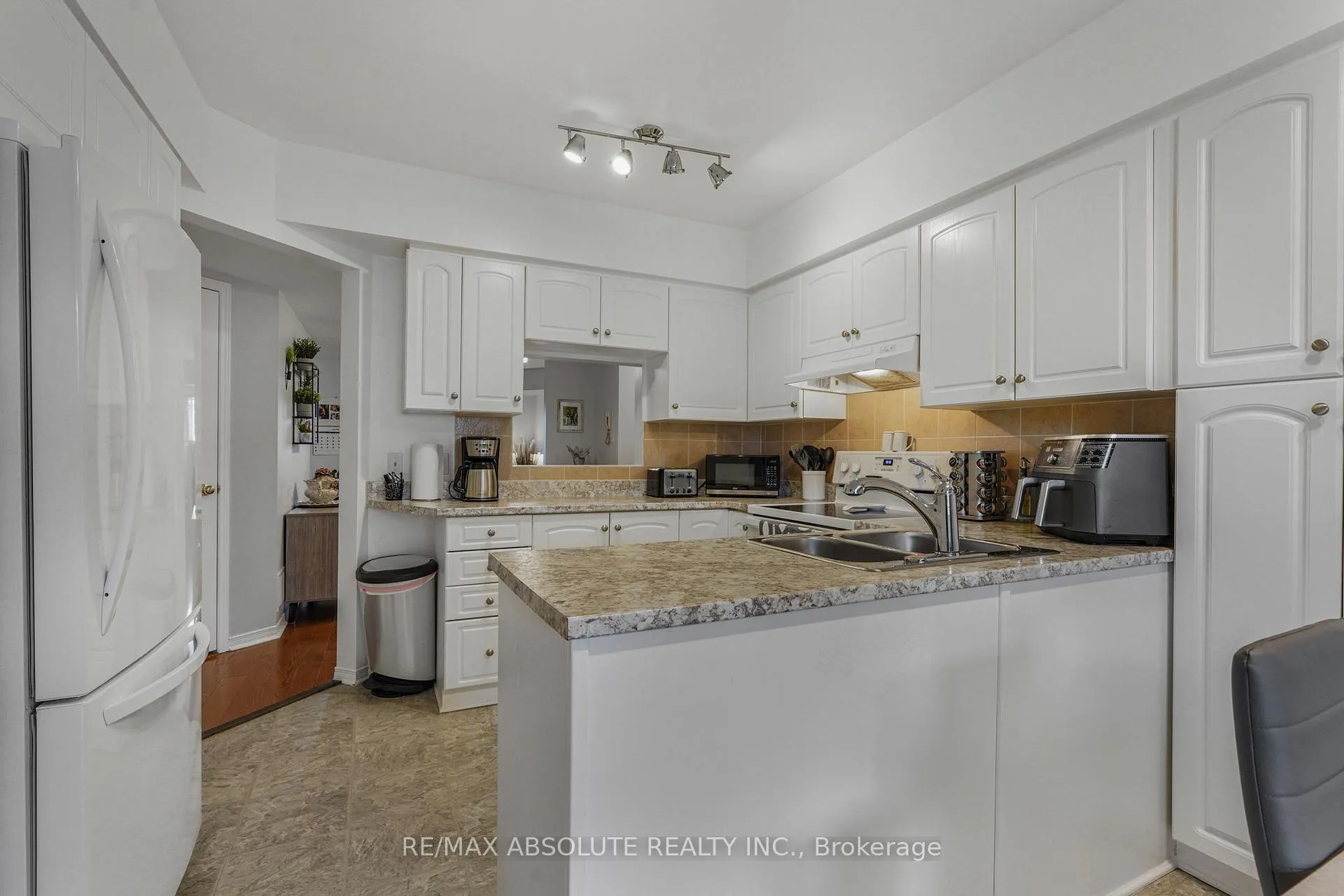 Photo 7 of Unit 2, 1967 Trim Road, Ottawa, Springridge/East Village — HOMEH