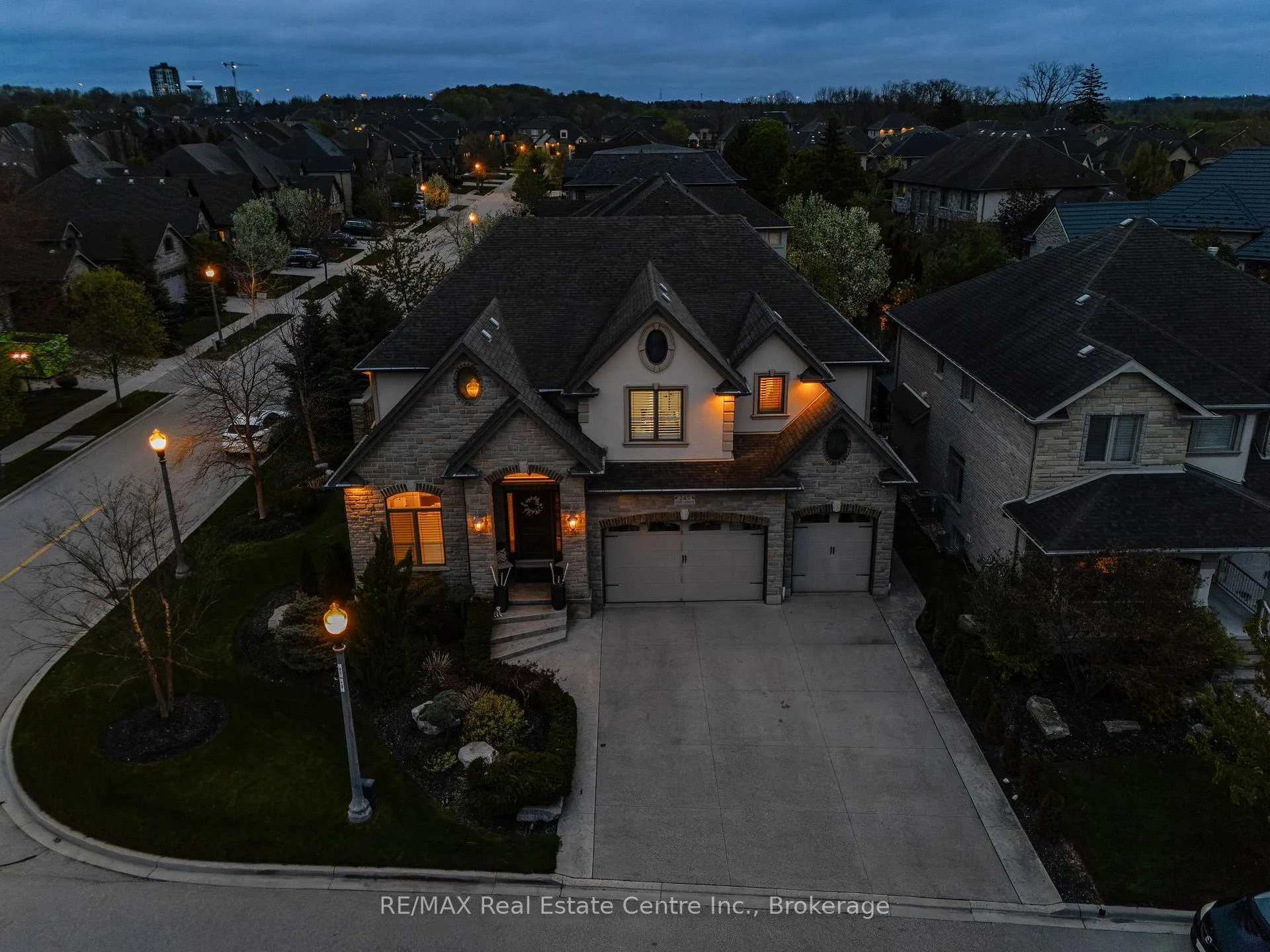 Photo 2 of 245 Joseph Schoerg Crescent, Kitchener, Pioneer Tower West — HOMEH
