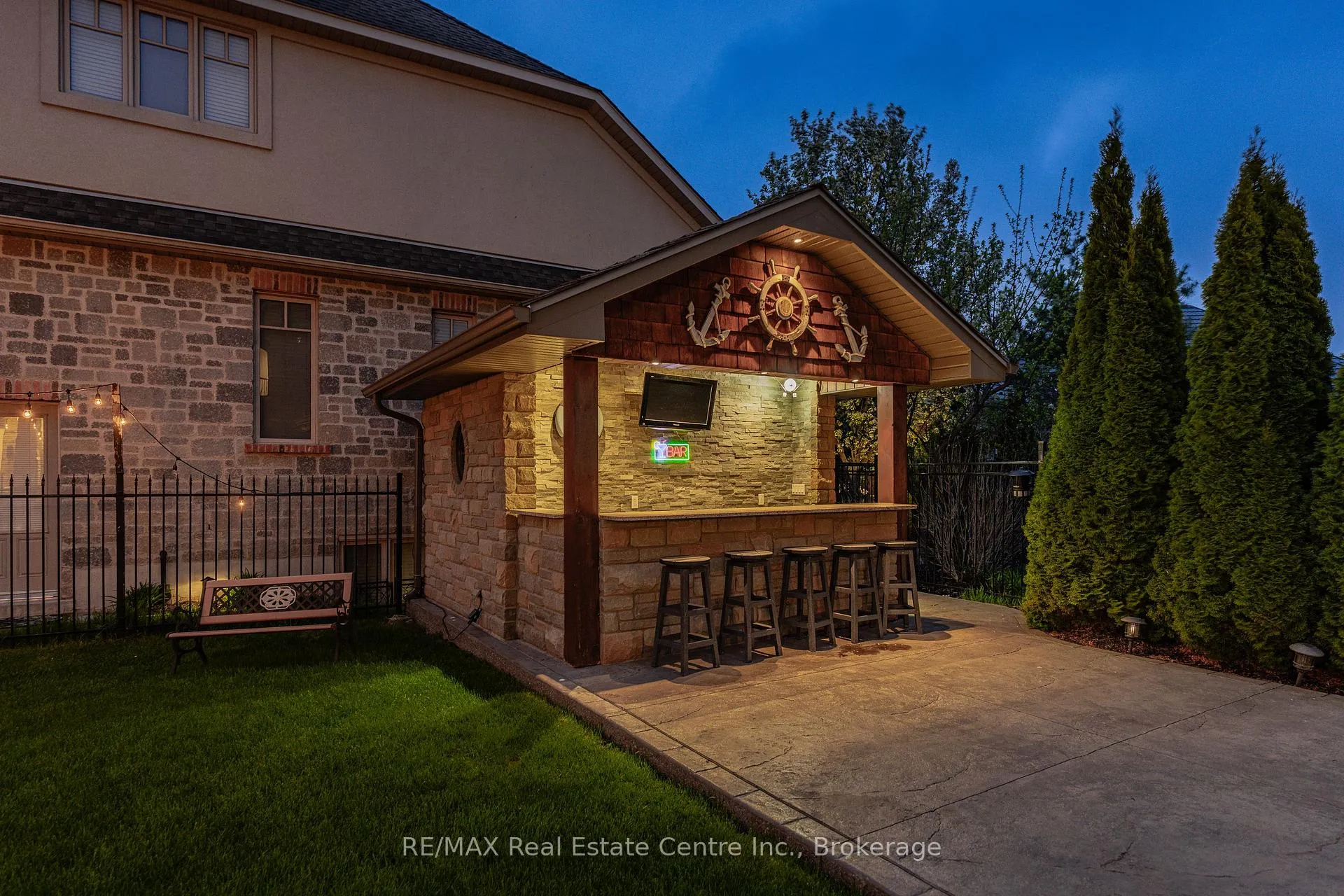 Photo 7 of 245 Joseph Schoerg Crescent, Kitchener, Pioneer Tower West — HOMEH
